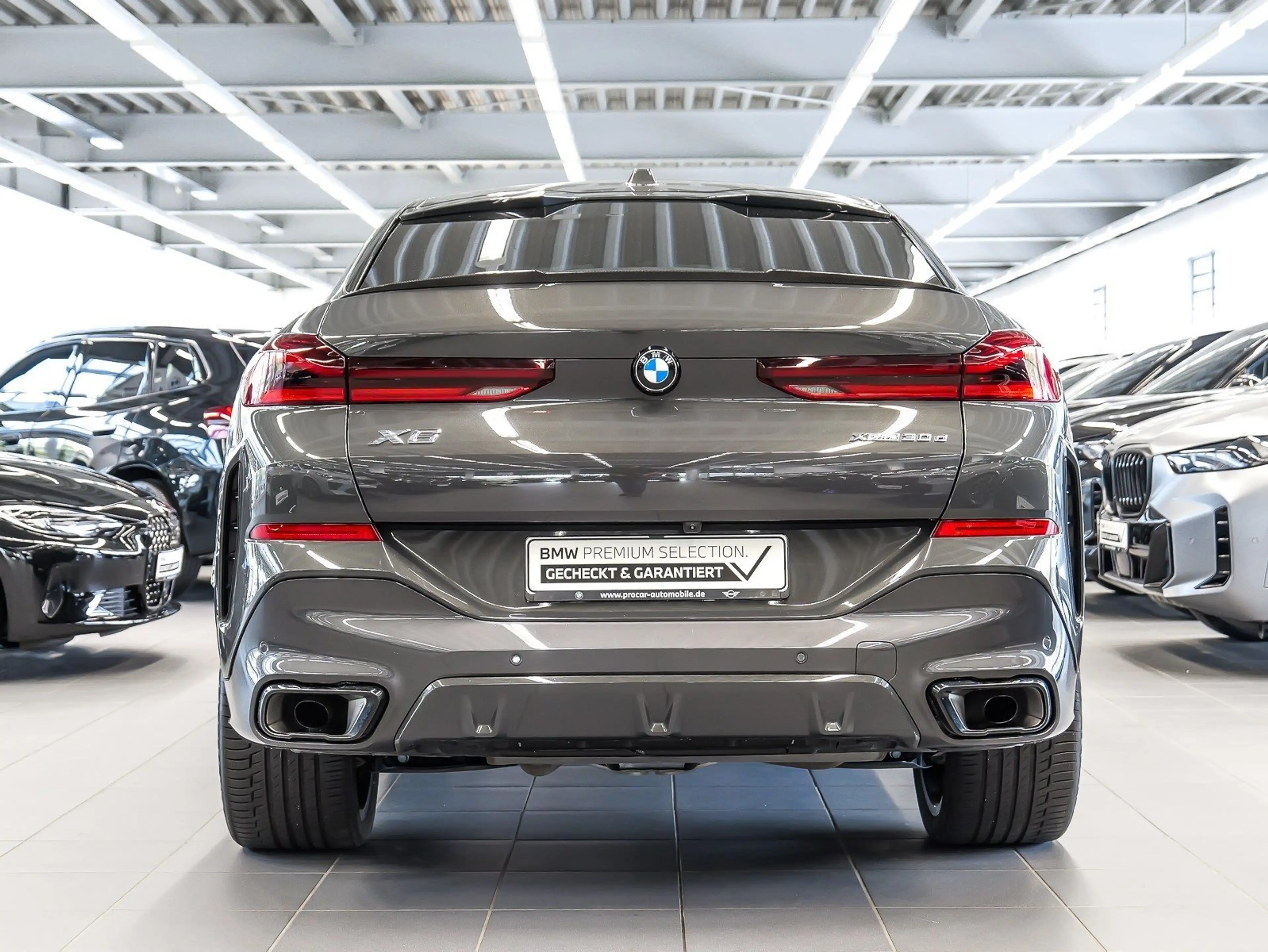 BMW X6 xDrive30d M Sport PANO RFK NAVI LED PDC V+H — photo 11