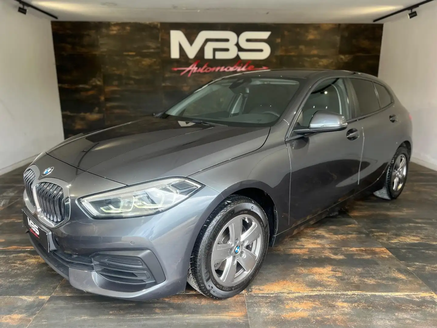 BMW 116 d * CLIM-BIZONE * RADARS * CARPLAY * GPS * LED Gris - 1