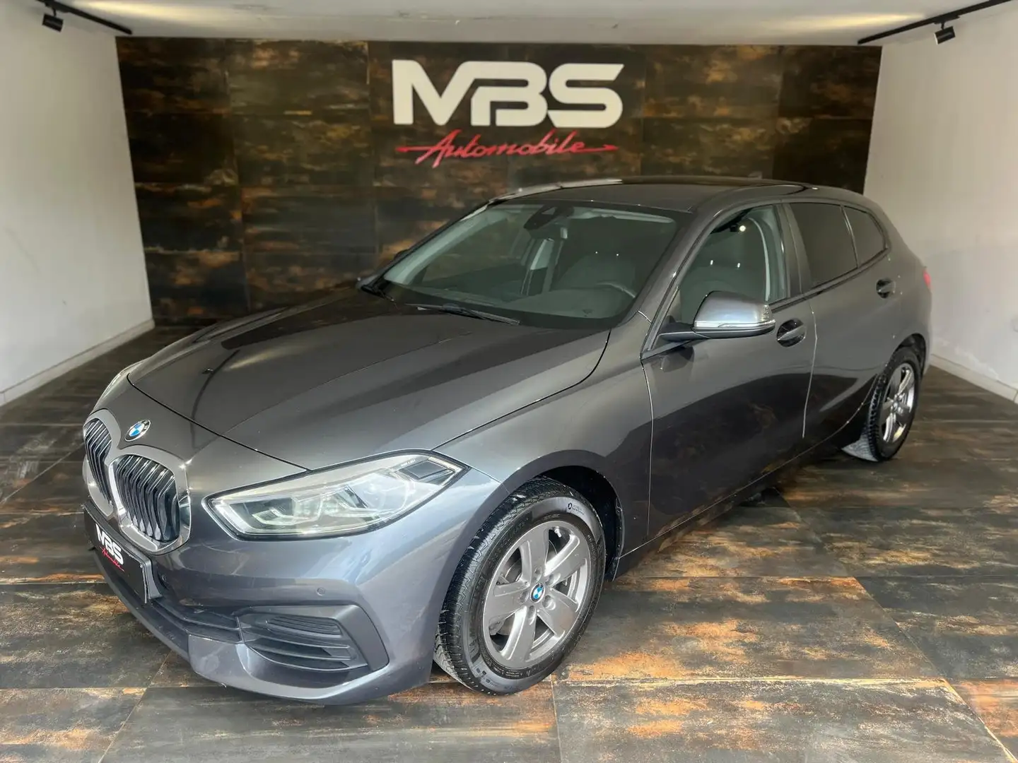 BMW 116 d * CLIM-BIZONE * RADARS * CARPLAY * GPS * LED Gris - 2