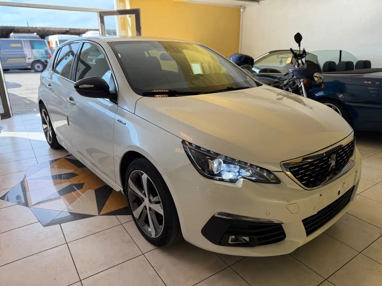 Peugeot 308