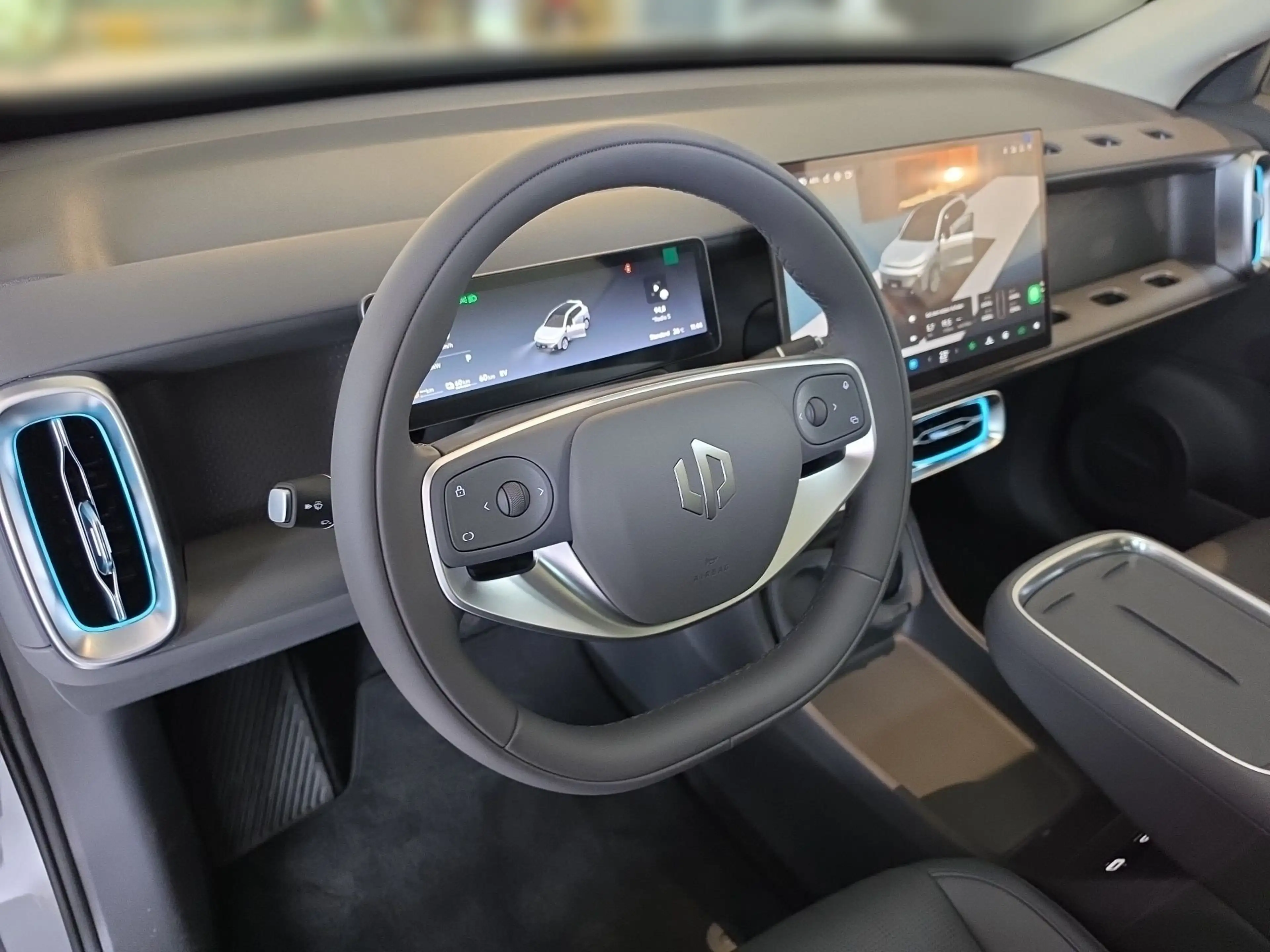 Leapmotor B10 Design HYBRID EV ACC+LED+Pano+SHZ+360 — photo 12