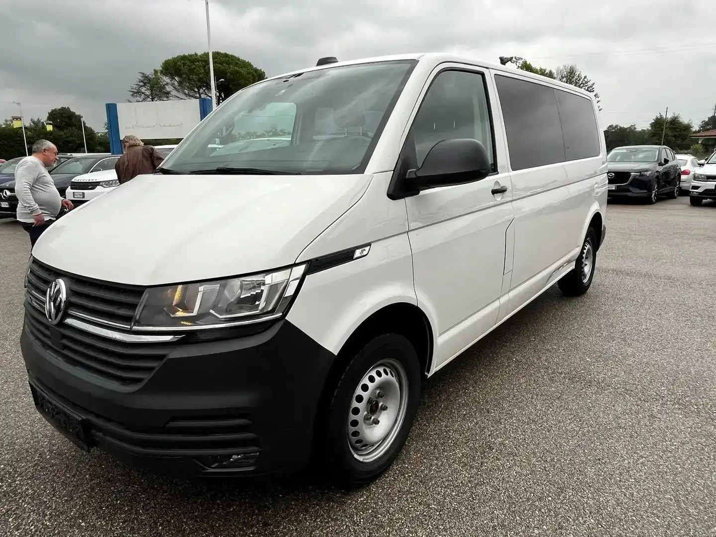 Volkswagen T6.1 Multivan WV2ZZZ7HZLH029370 Multivan Combi tdi Blanc - 2