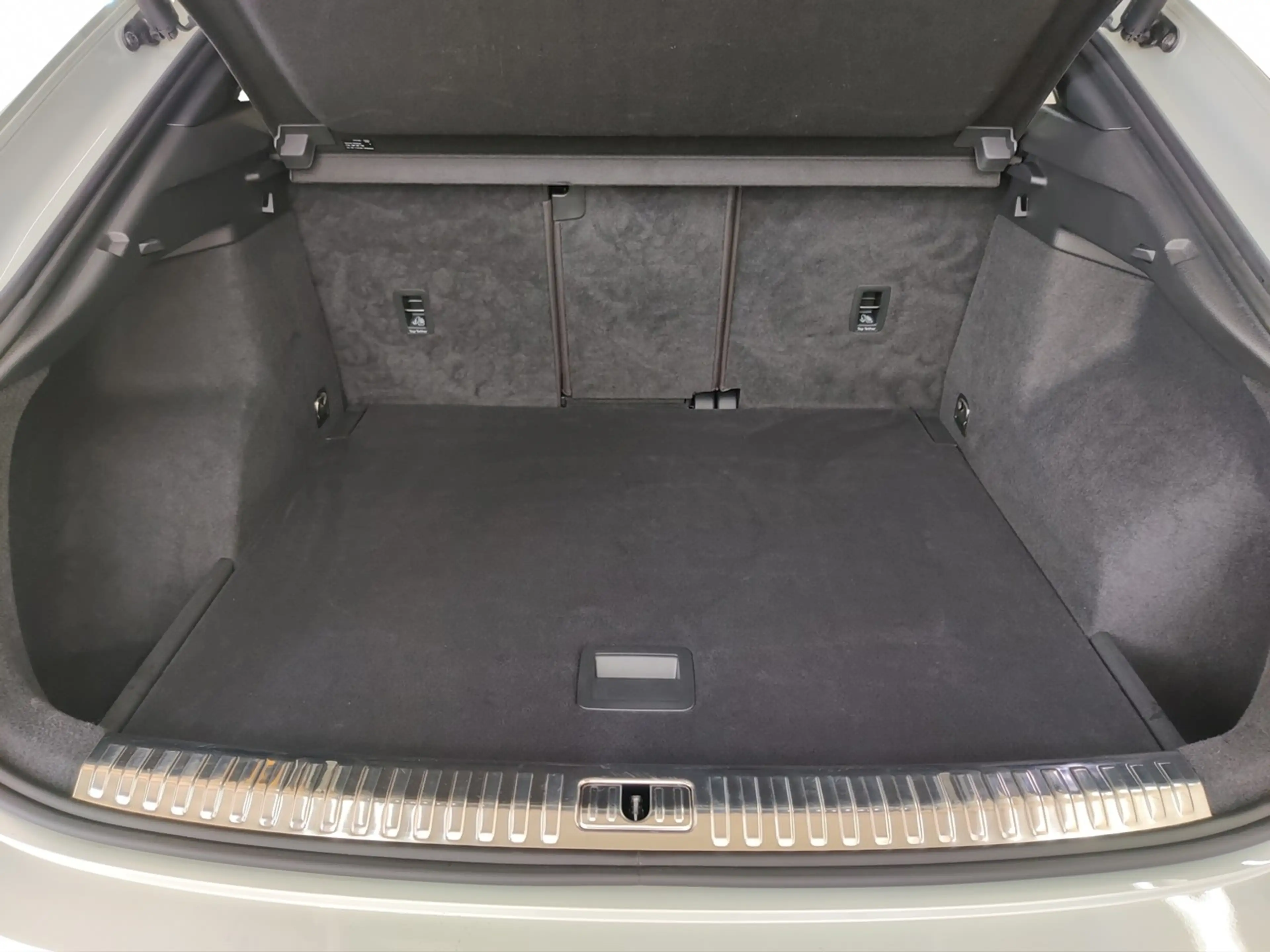 Audi Q3 Sportback 45 TFSI quattro S tronic S line, AHK — photo 8
