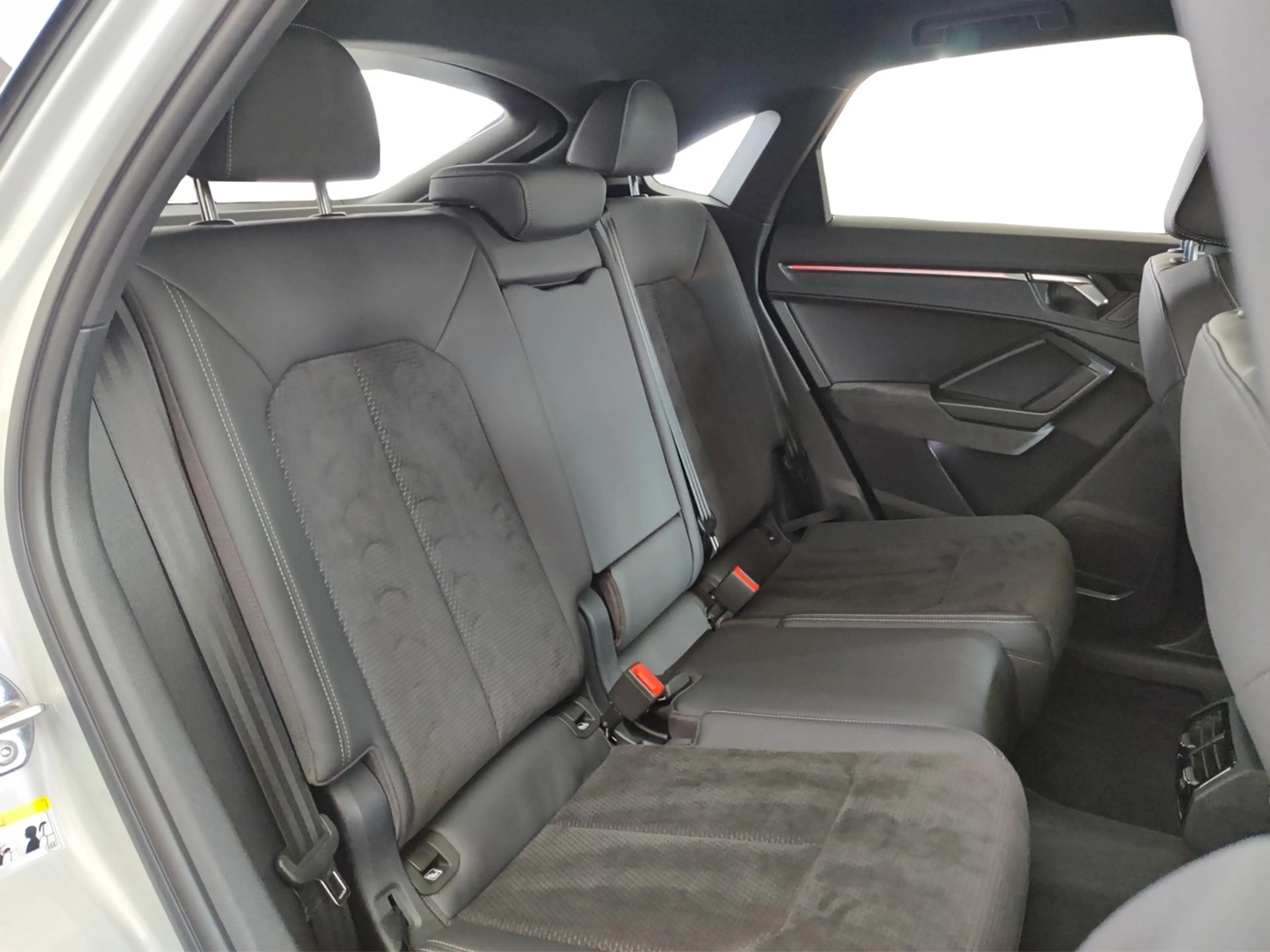 Audi Q3 Sportback 45 TFSI quattro S tronic S line, AHK — photo 7