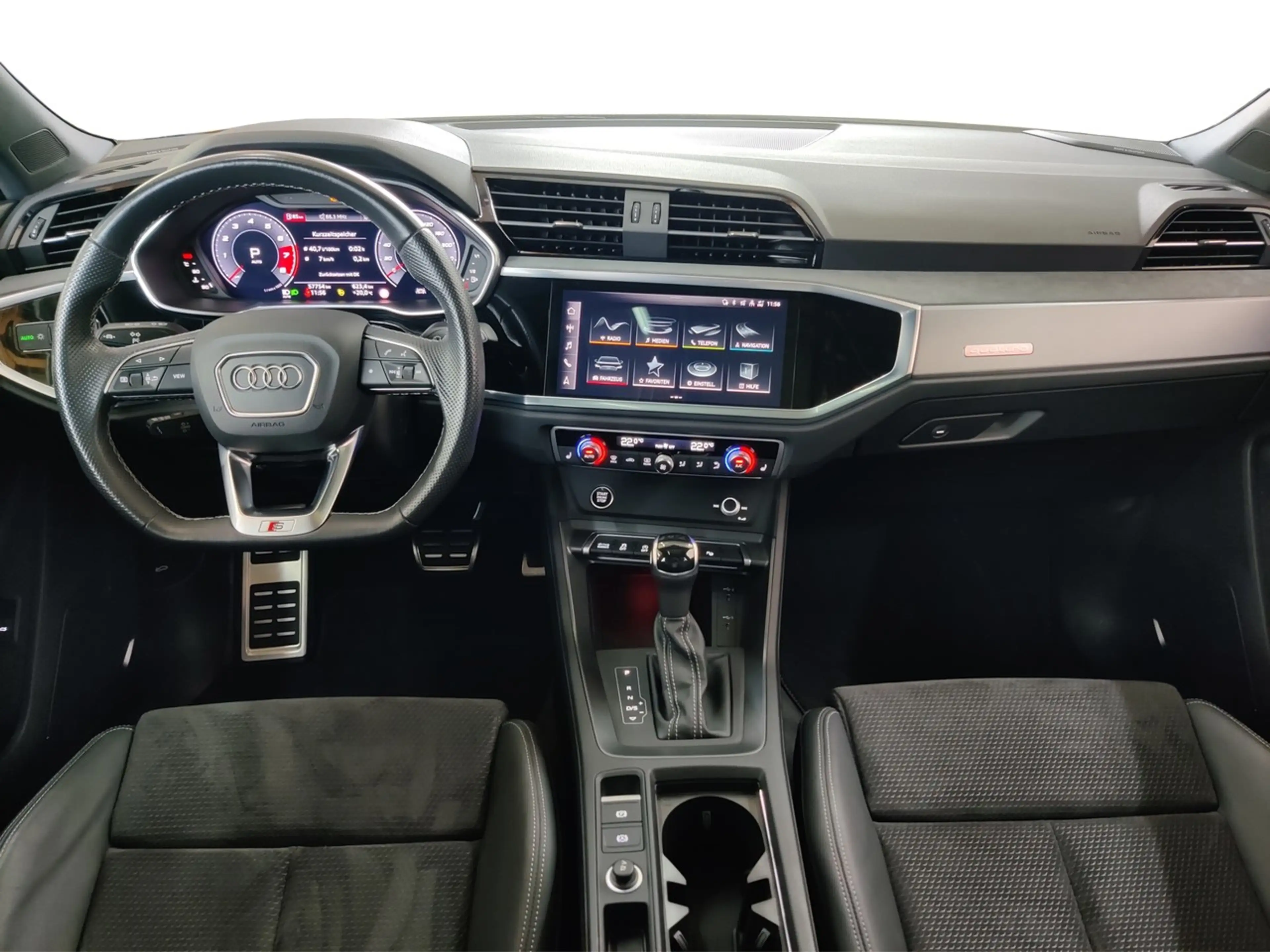 Audi Q3 Sportback 45 TFSI quattro S tronic S line, AHK — photo 4