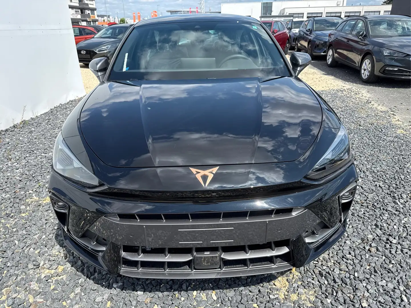 CUPRA Leon 1.5 TSI ACC RFK SHZ PDC KEYLESS 1.5 TSI 110kW/1... Schwarz - 2