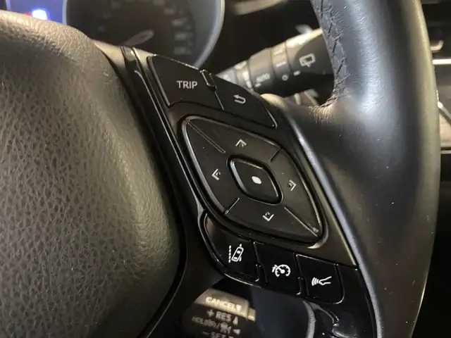 Toyota C-HR view 13