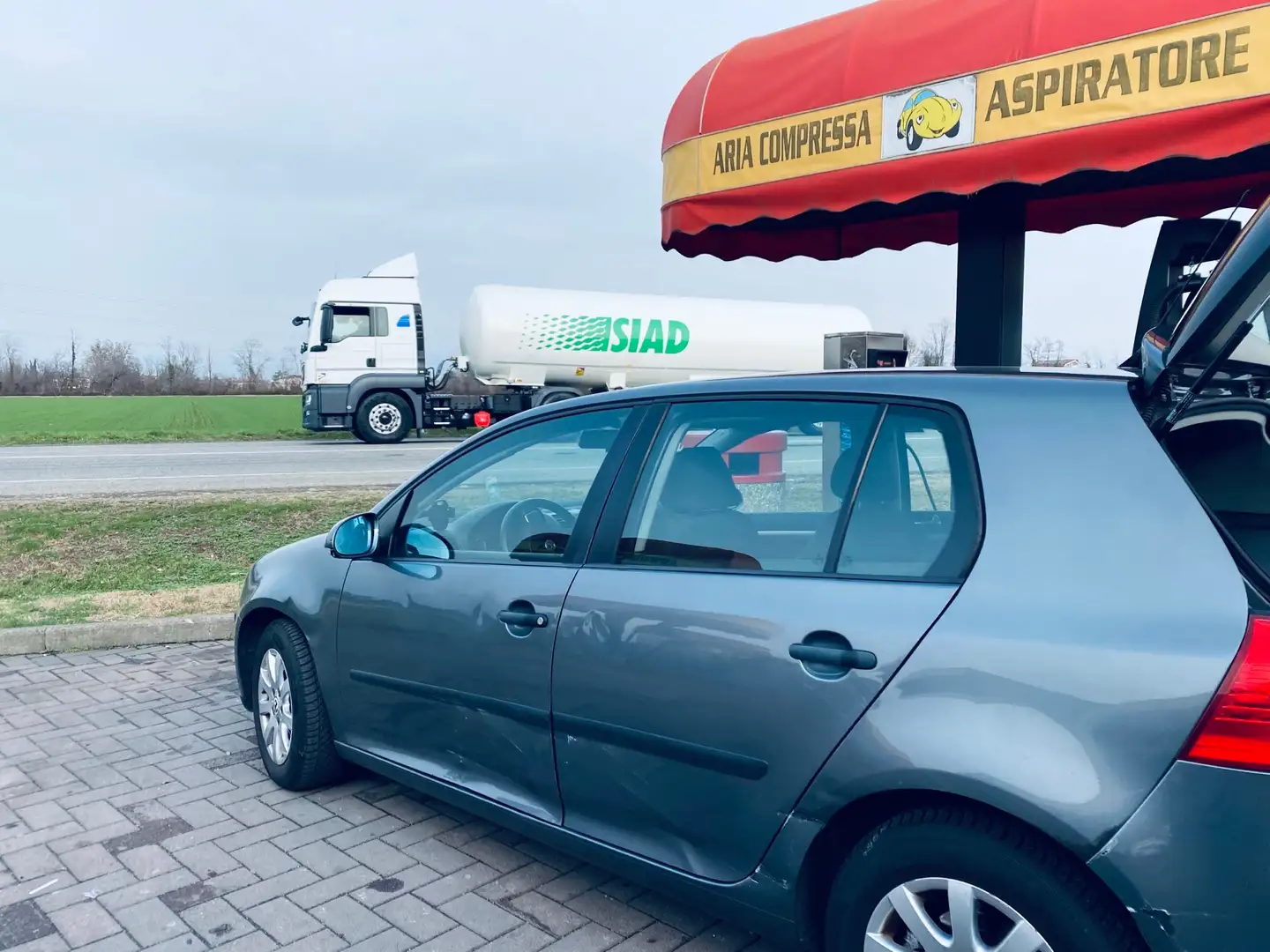 Volkswagen Golf 5p 1.9 tdi Comfortline Grigio - 2