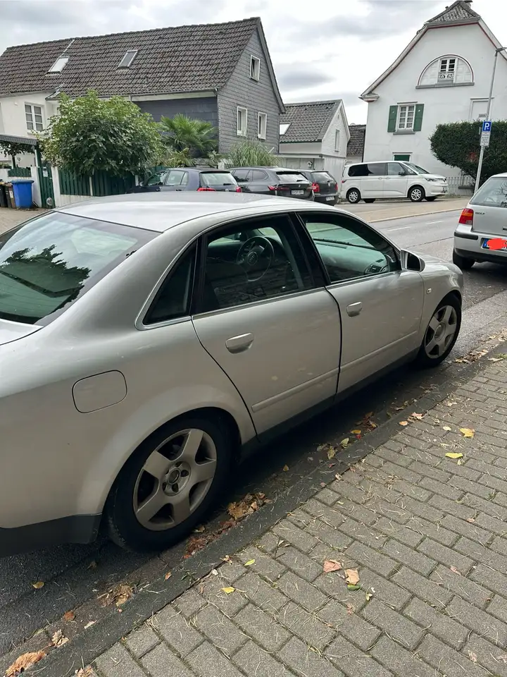 Audi A4 2.0, foto 9