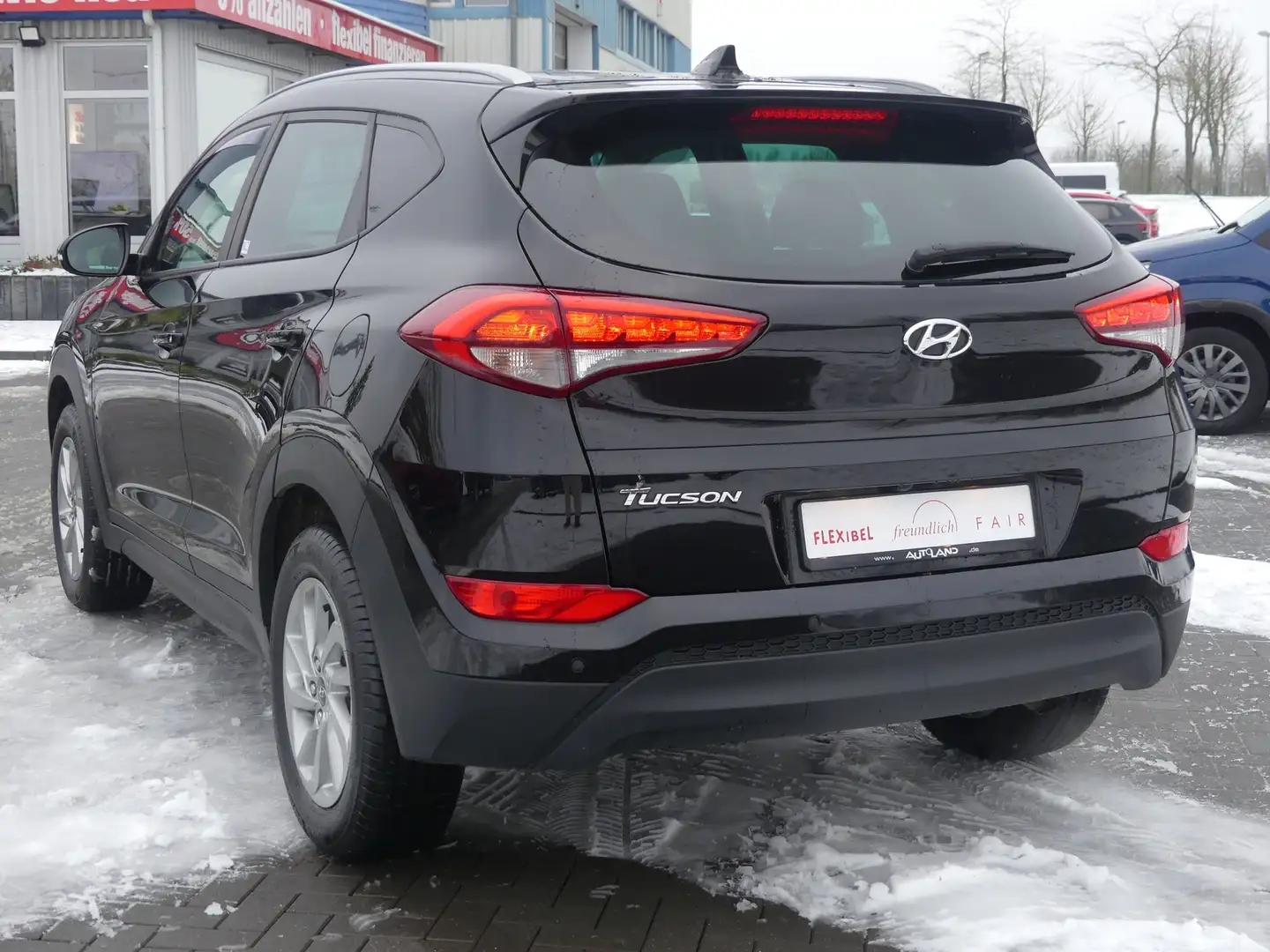 Hyundai TUCSON 1.6 Navi Tempomat Sitzheizung Kamera USB Schwarz - 2