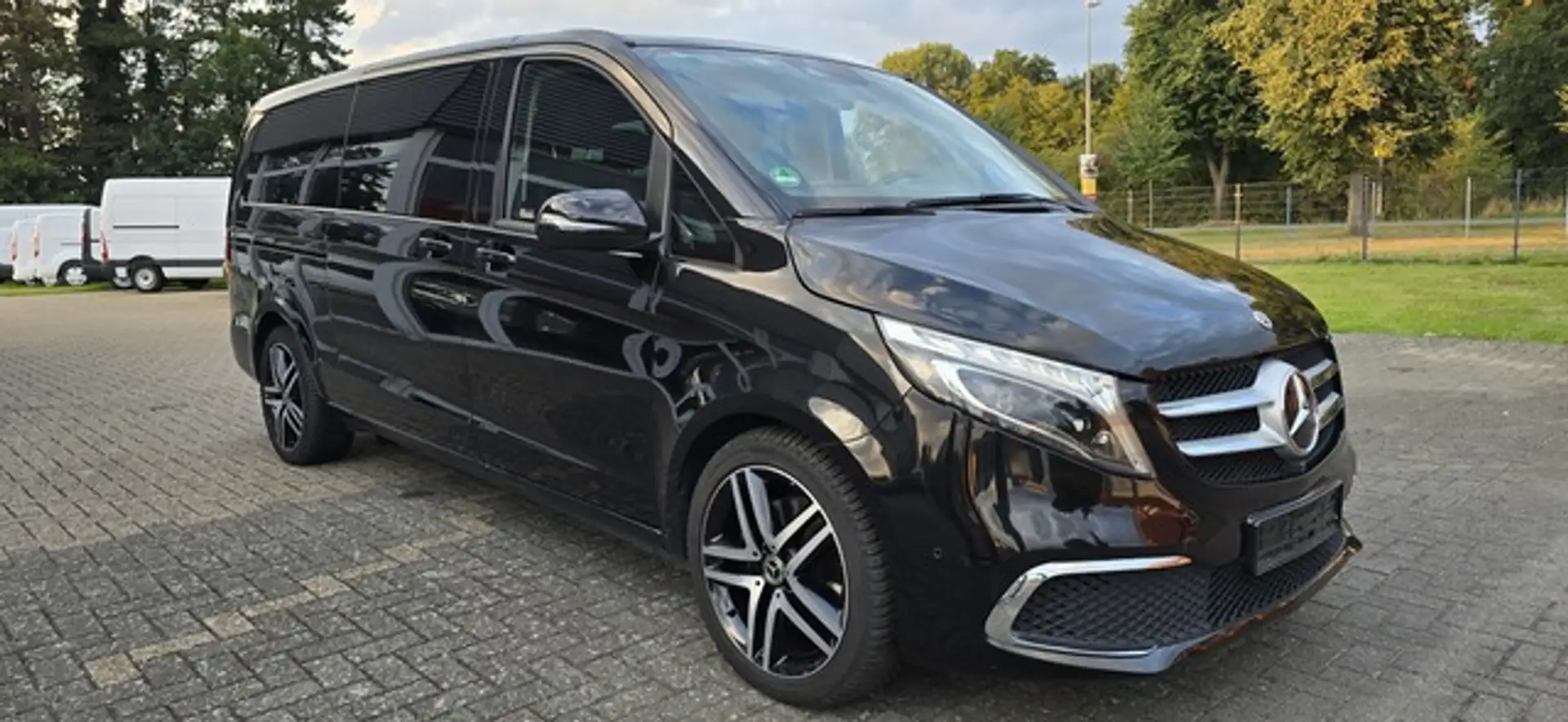 Mercedes-Benz V 300 d AVANTGARDE EDITION extralang Led-Matrix+AHK+Lede Noir - 1