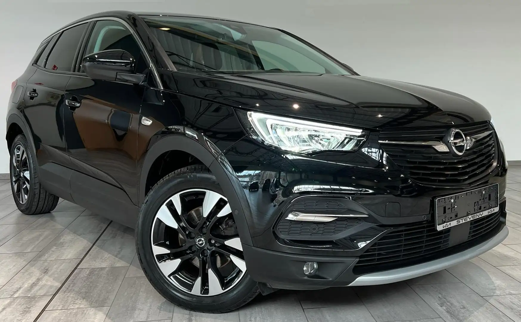 Opel Grandland X Innovation 1.5 TD ECOTEC *GPS*FULL LED*CAMERA Black - 2