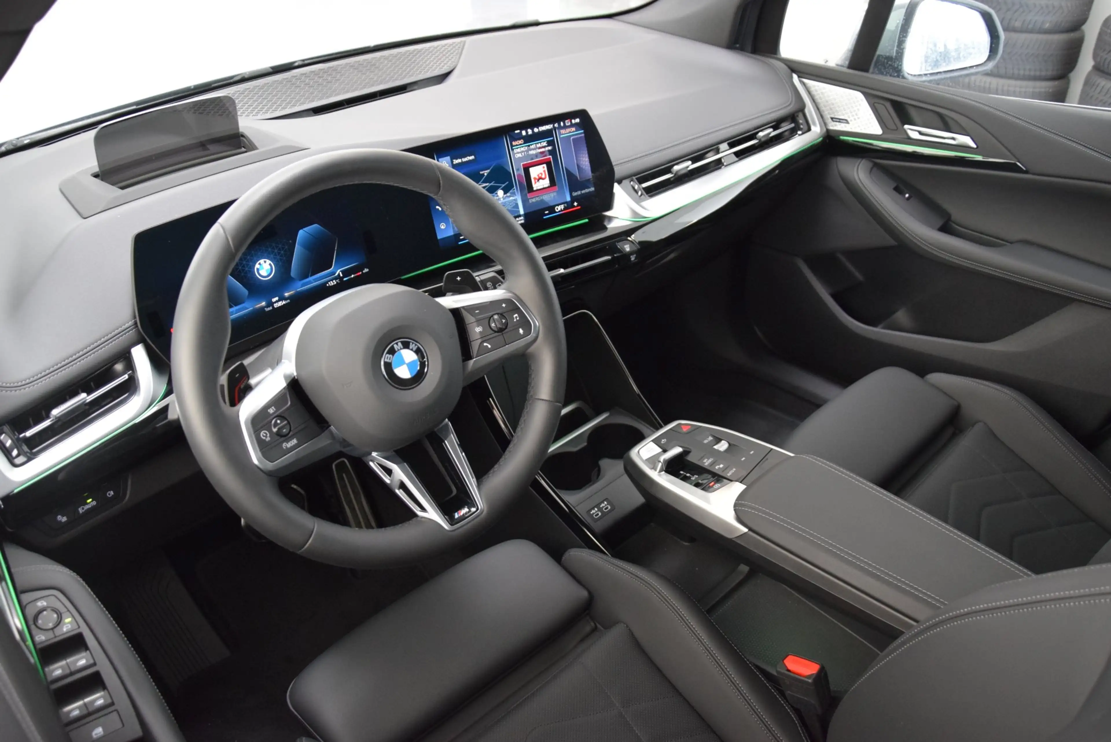 BMW 223 i M-Sportpaket — photo 6