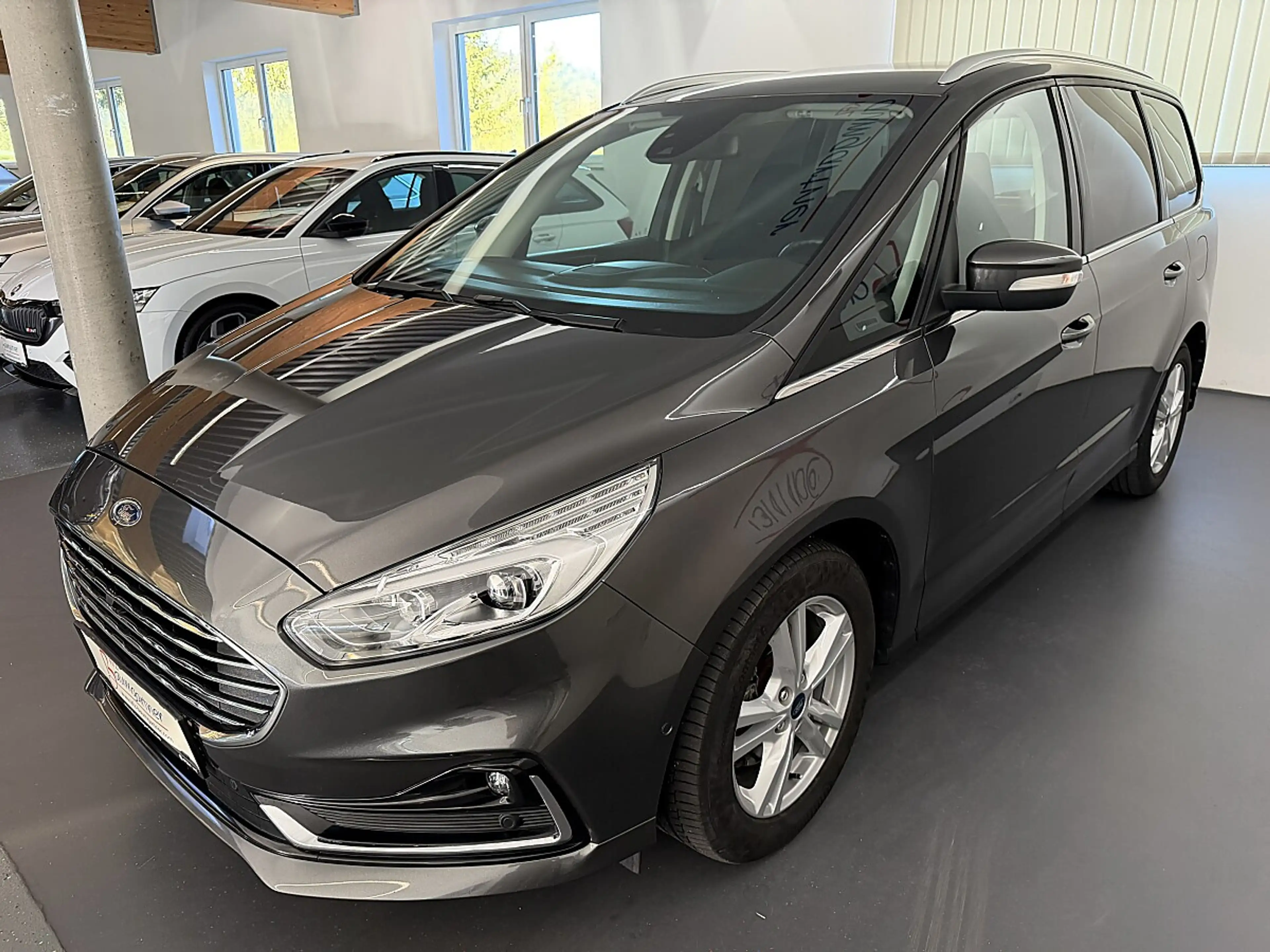 Ford Galaxy 2,0TDCi Titanium 7-Sitze *LED*NAVI*ACC*AHK*Sitz... — photo 2