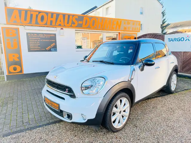 MINI Cooper S Countryman+Scheckheft+Navi+Panoramdach