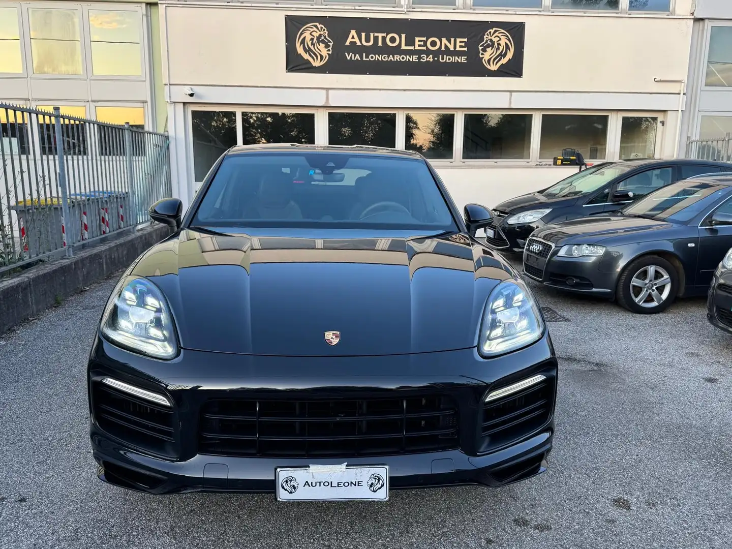 Porsche Cayenne 3.0 e-hybrid  sport design tetto in carbonio - 2