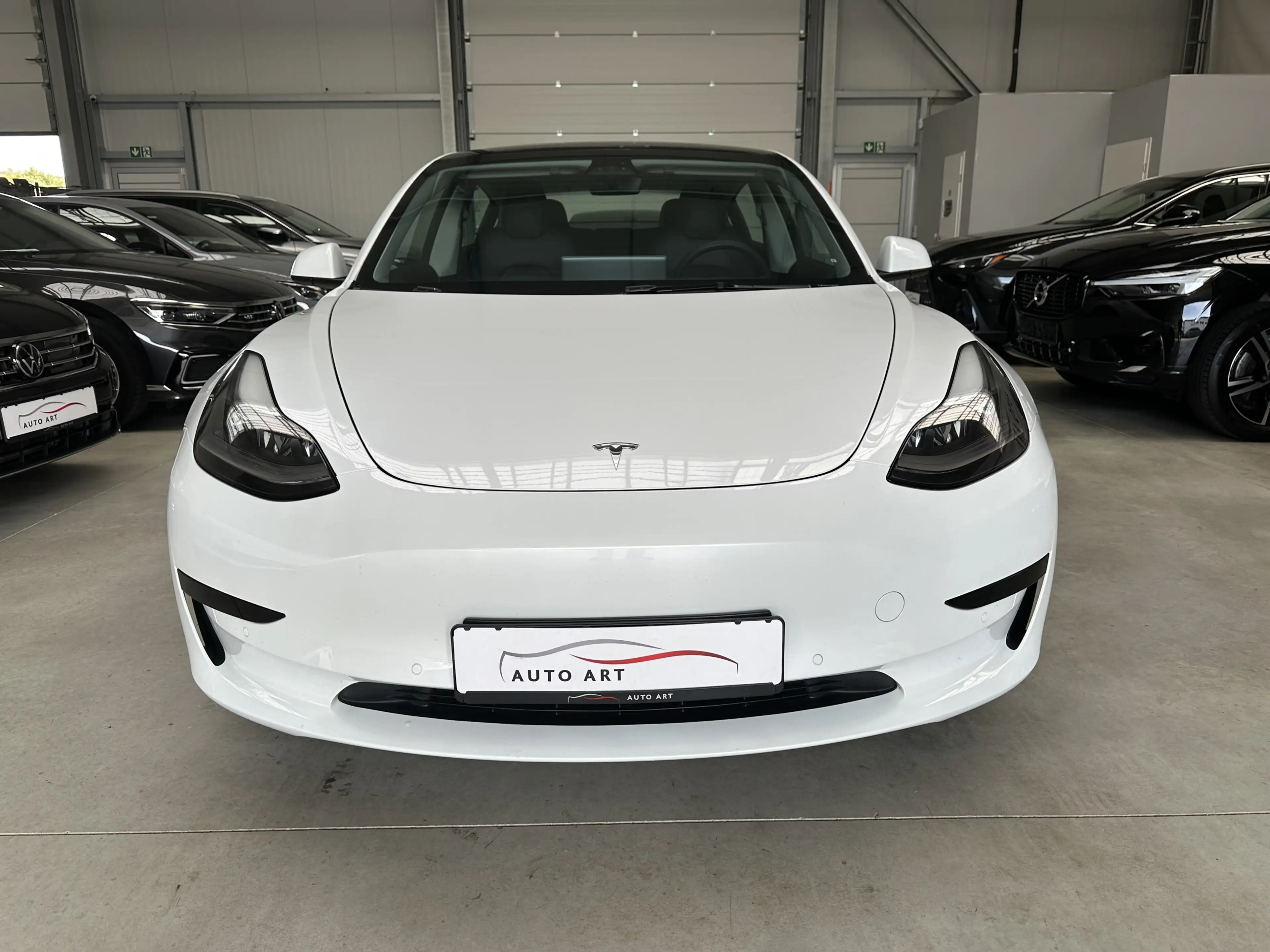 Tesla Model 3 Basis RWD AMD Ryzen Wärmepumpe Subwoofer — photo 3