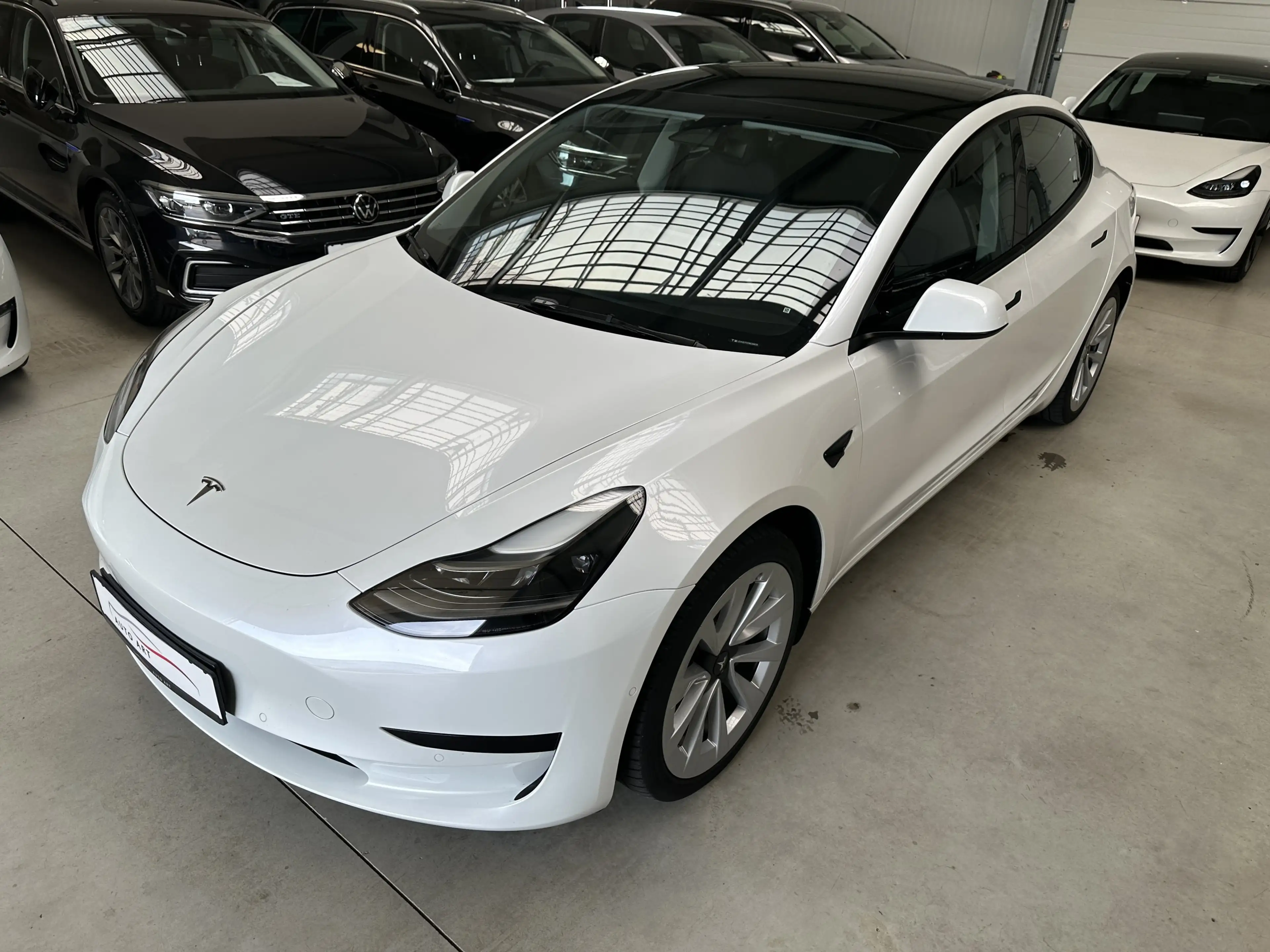 Tesla Model 3 Basis RWD AMD Ryzen Wärmepumpe Subwoofer — photo 10
