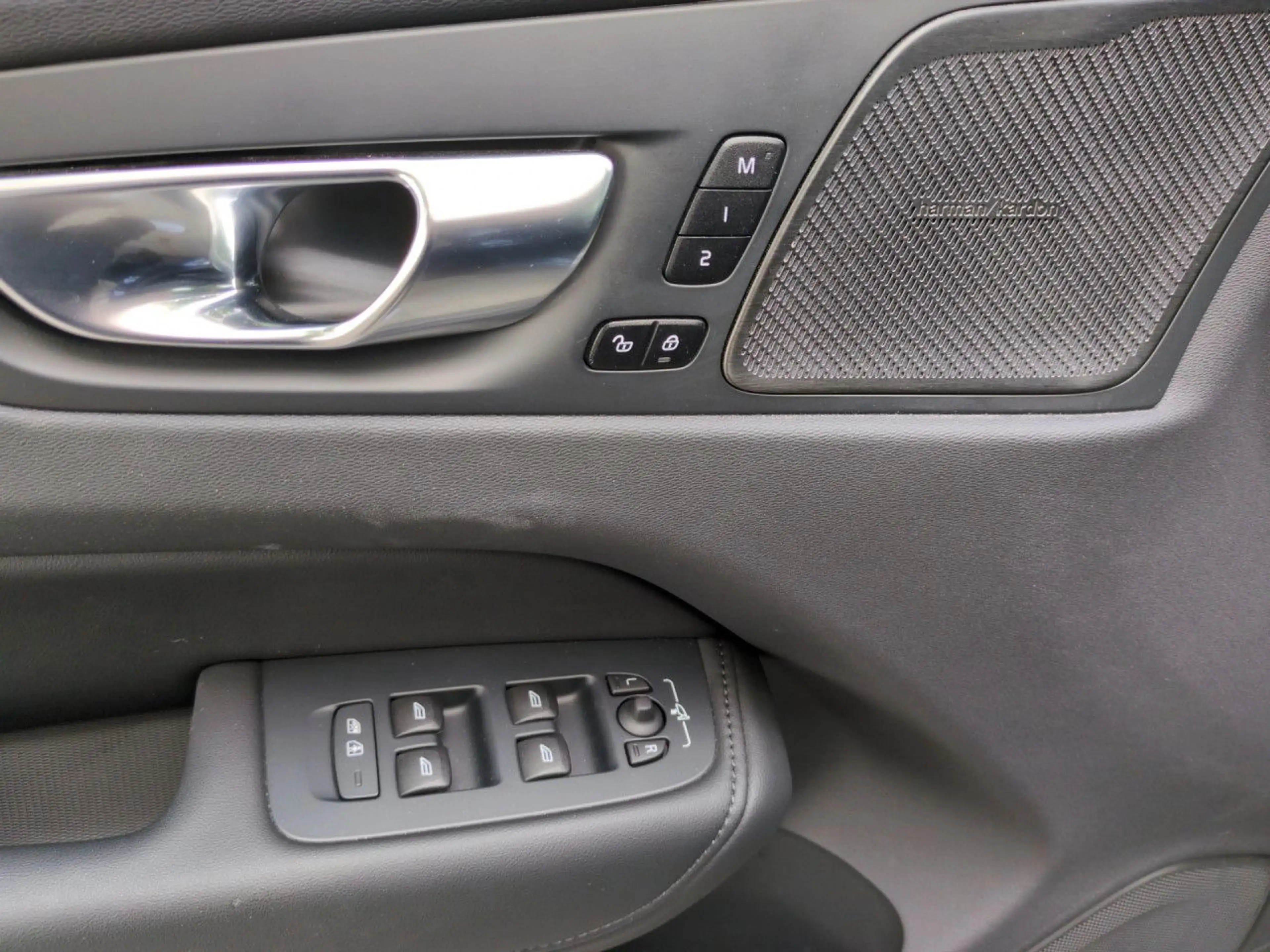 Volvo XC60 XC 60 Ultimate Dark AWD Bluetooth Head Up Display — photo 12