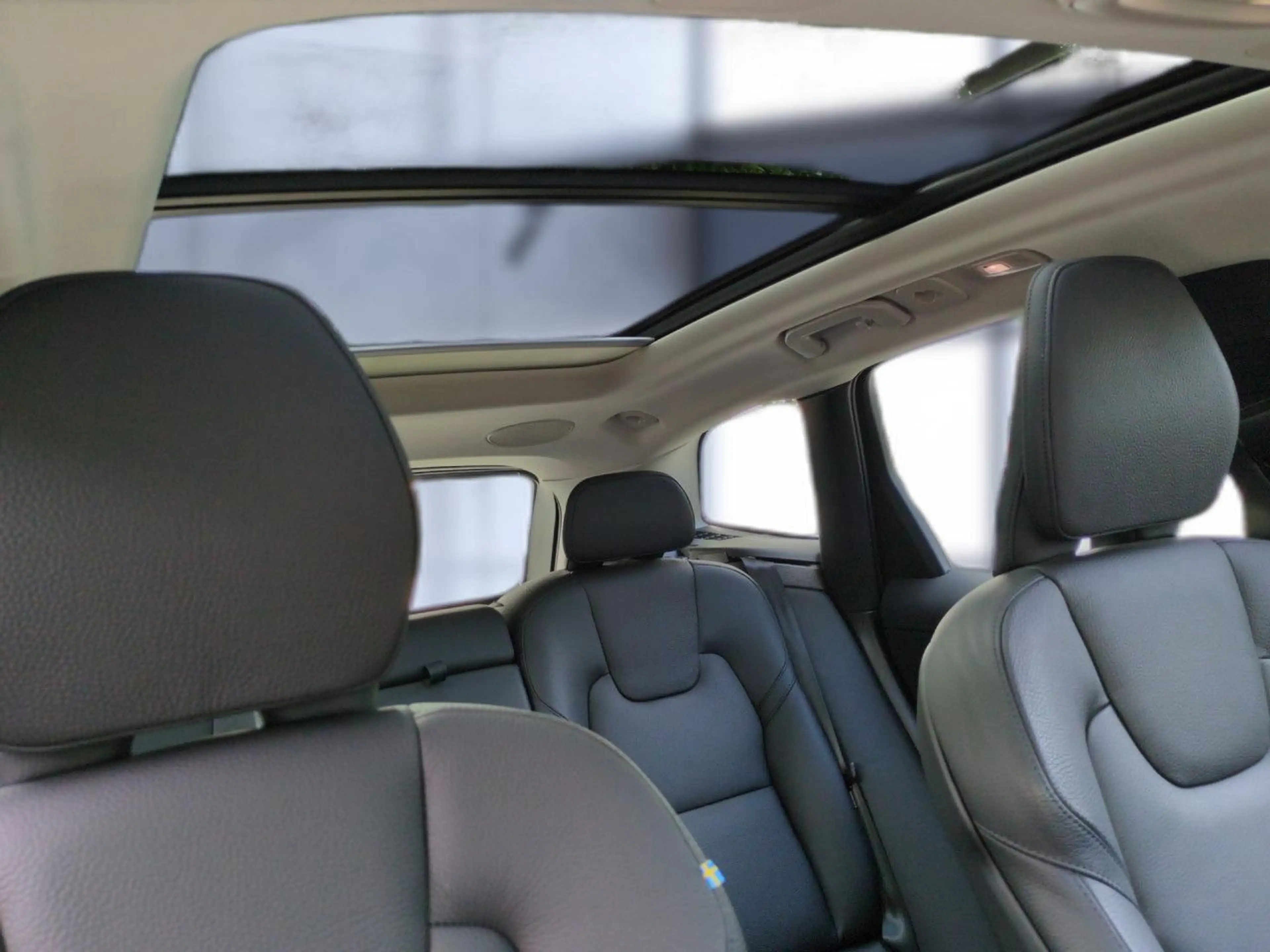Volvo XC60 XC 60 Ultimate Dark AWD Bluetooth Head Up Display — photo 23