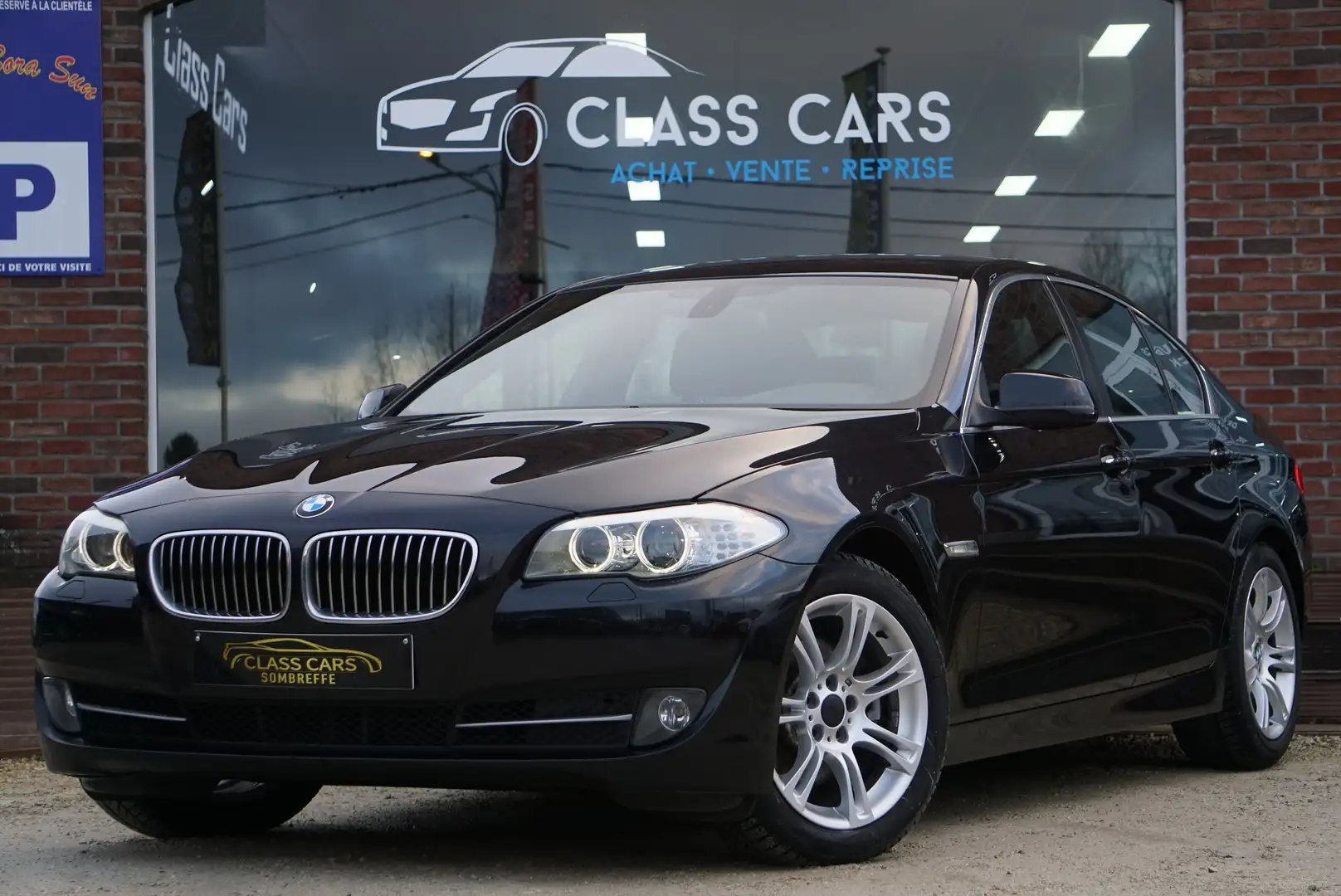 BMW 520 dA AUTOMATIQUE NAVI-PRO BI-XENON PDC CLIMTRONIC Schwarz - 1