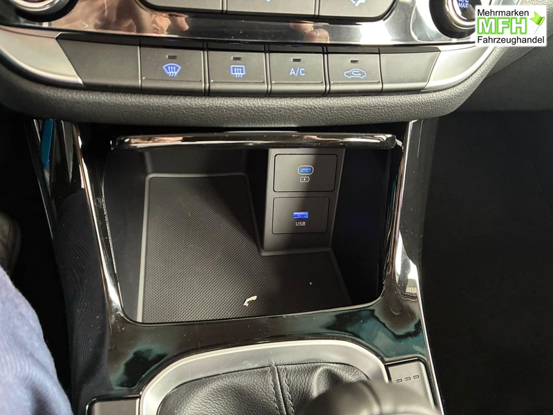 Hyundai i30 Kombi Comfort 1.5 GDI / Navi Tempomat Shz Vorne... — photo 14