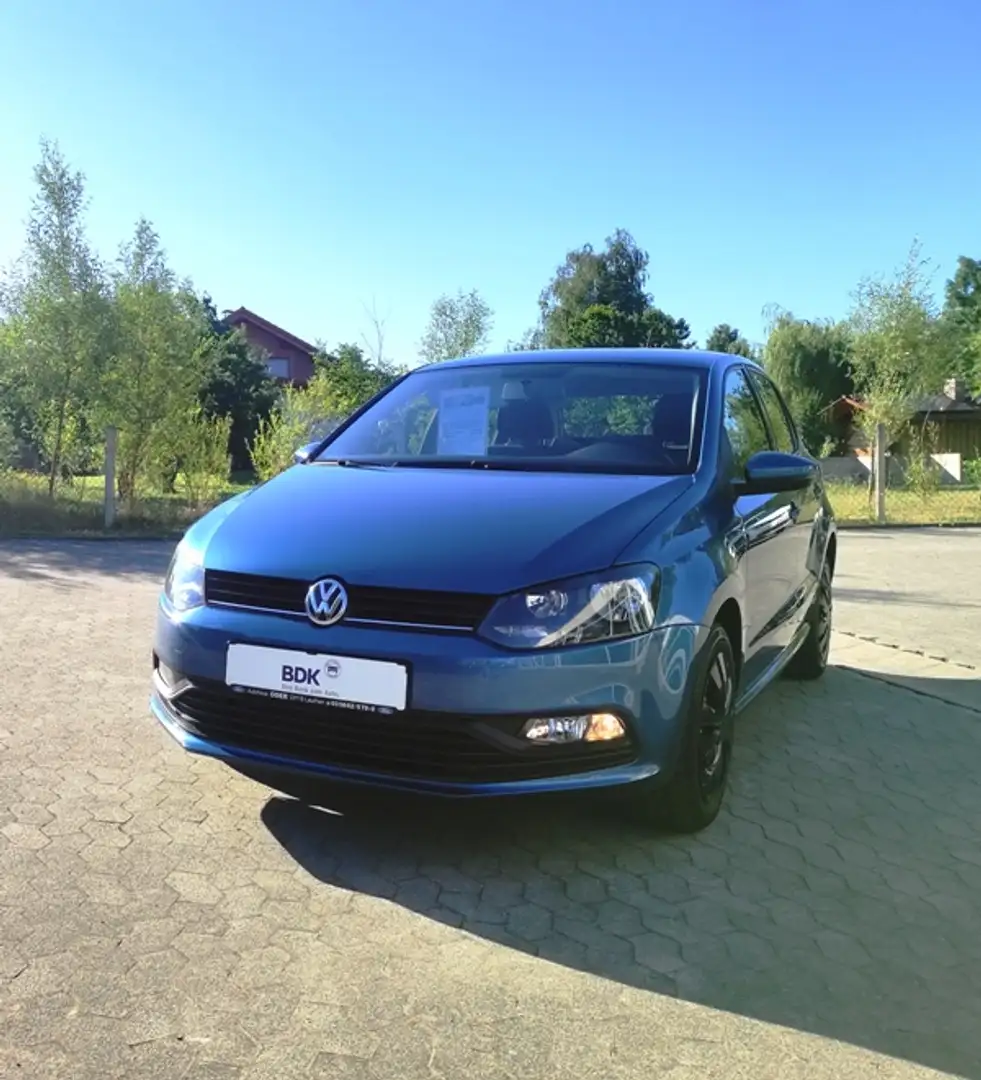 Volkswagen Polo 1.0 Trendline Azul - 2