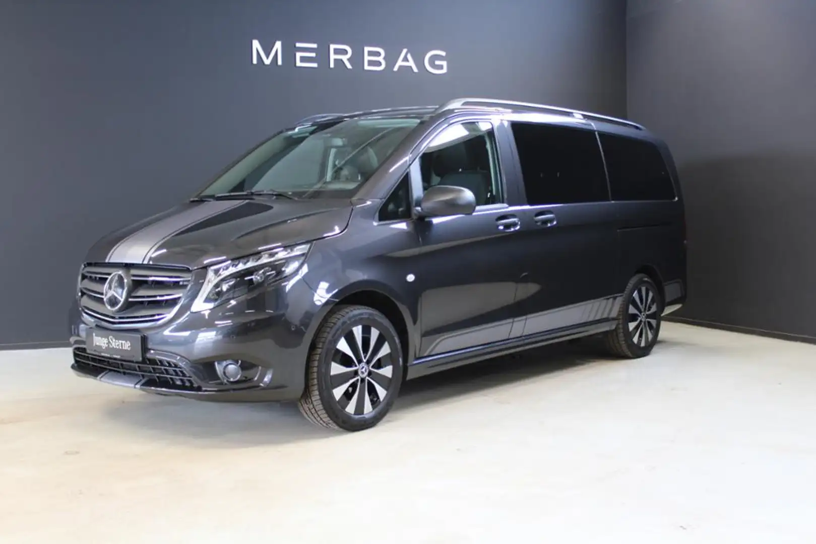 Mercedes-Benz Vito 124  *Tourer Edit 4x4 Lang Pano Distro 9-Si Grau - 2