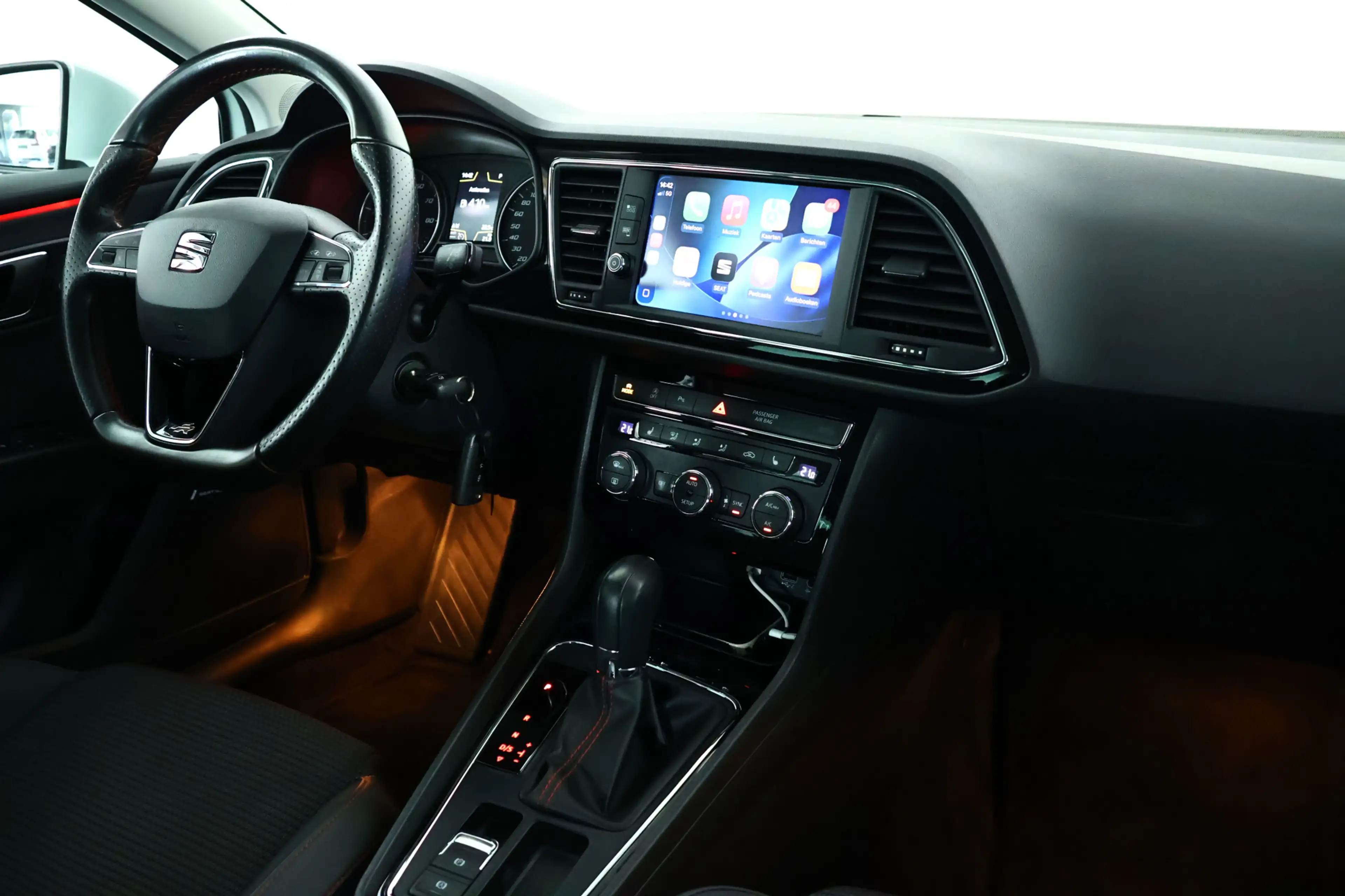 SEAT Leon ST 1.4 EcoTSI FR Navi / Automaat / ACC / CarPlay / — photo 7