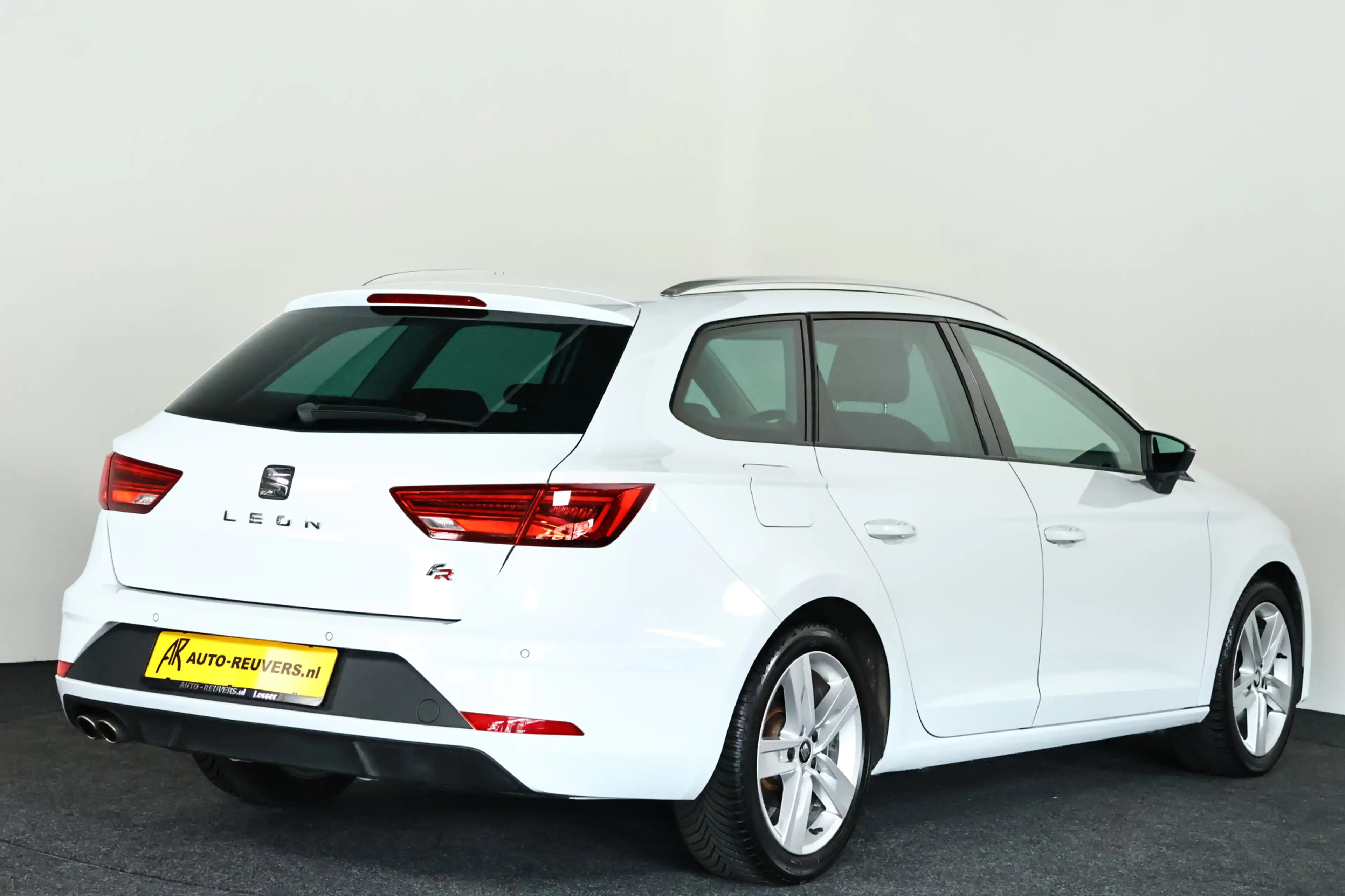 SEAT Leon ST 1.4 EcoTSI FR Navi / Automaat / ACC / CarPlay / — photo 2