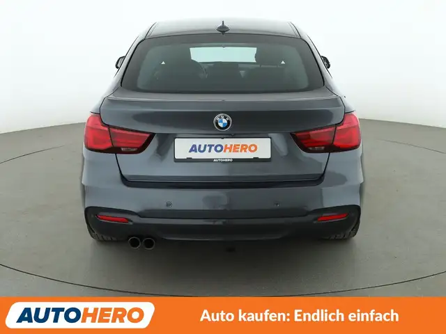 BMW 3 Series view 5