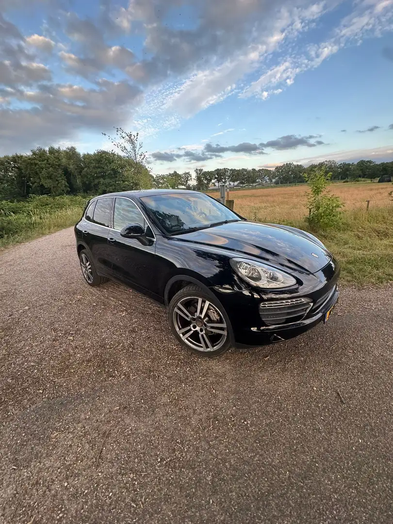 Porsche Cayenne 4.8 Zwart - 1