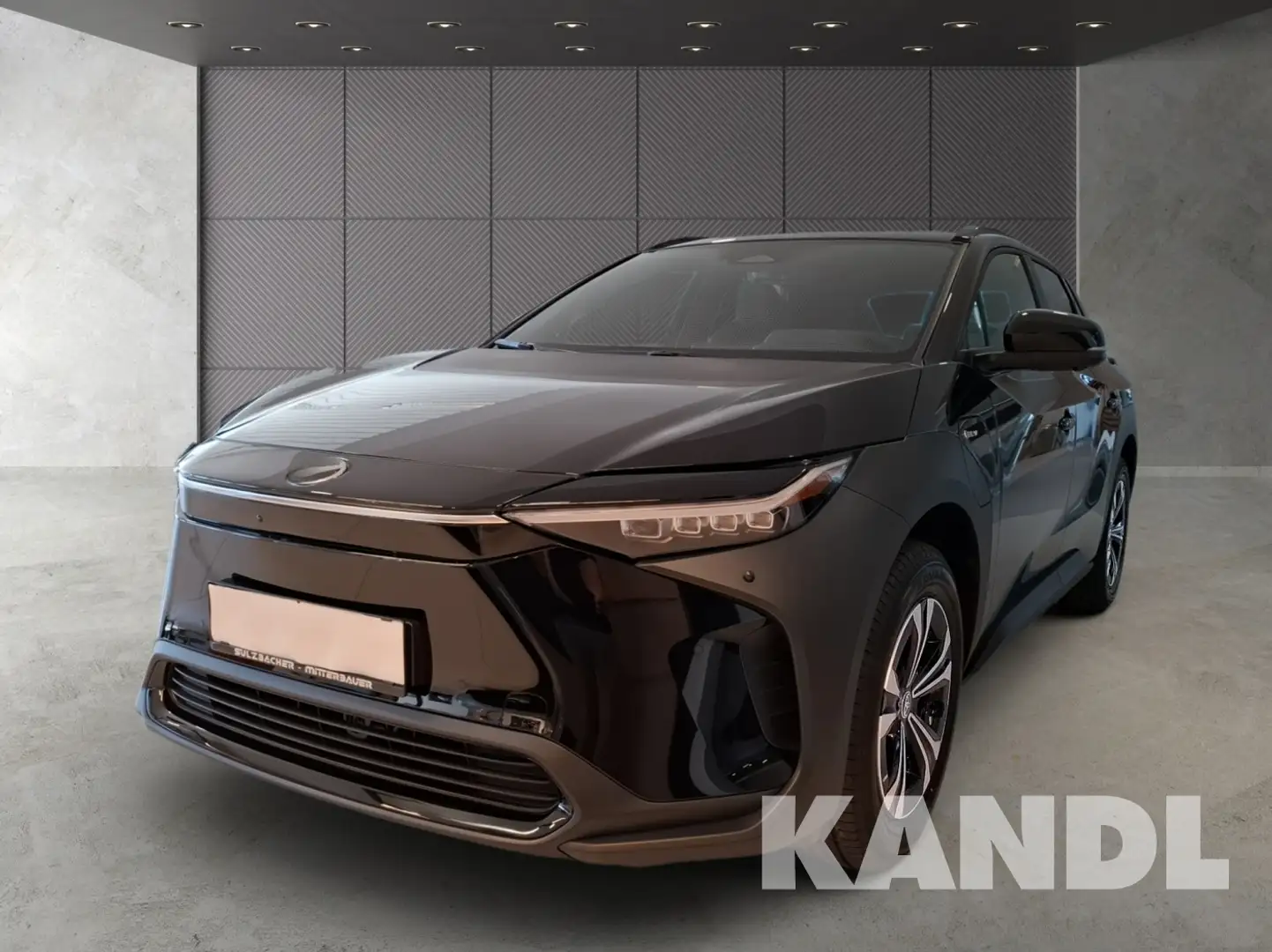 Toyota bZ4X Elektro 71.4kWh Aut. Чёрный - 1