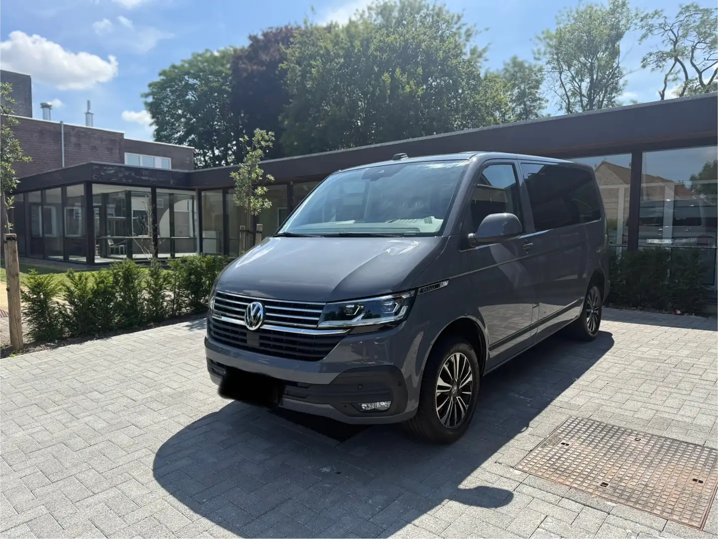 Volkswagen T6.1 Multivan Édition bulli 4 Motion Grijs - 2