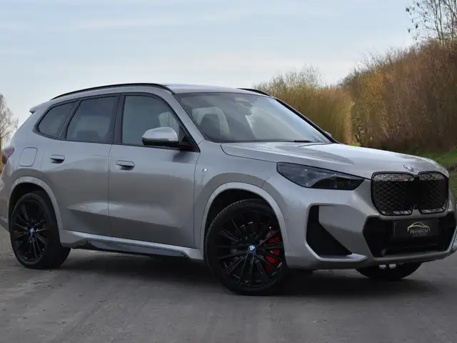 BMW iX1 Xdrive30 M-SPORT PRO|360°|PANO|TREKHAAK|20|LEDER