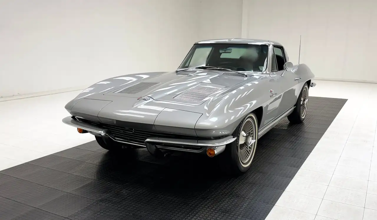 Chevrolet Corvette Coupe, foto 1