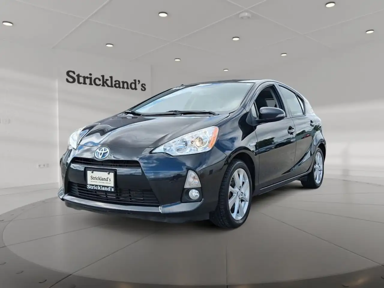 Toyota Prius c снимка Toyota Prius c