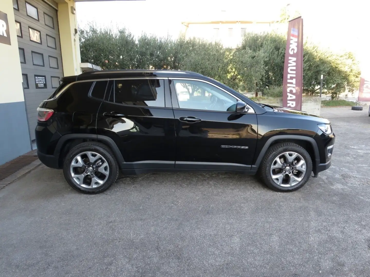 Jeep Compass 1.6mjt Limited 120cv. full led/adas/keyless/navi Nero - 2