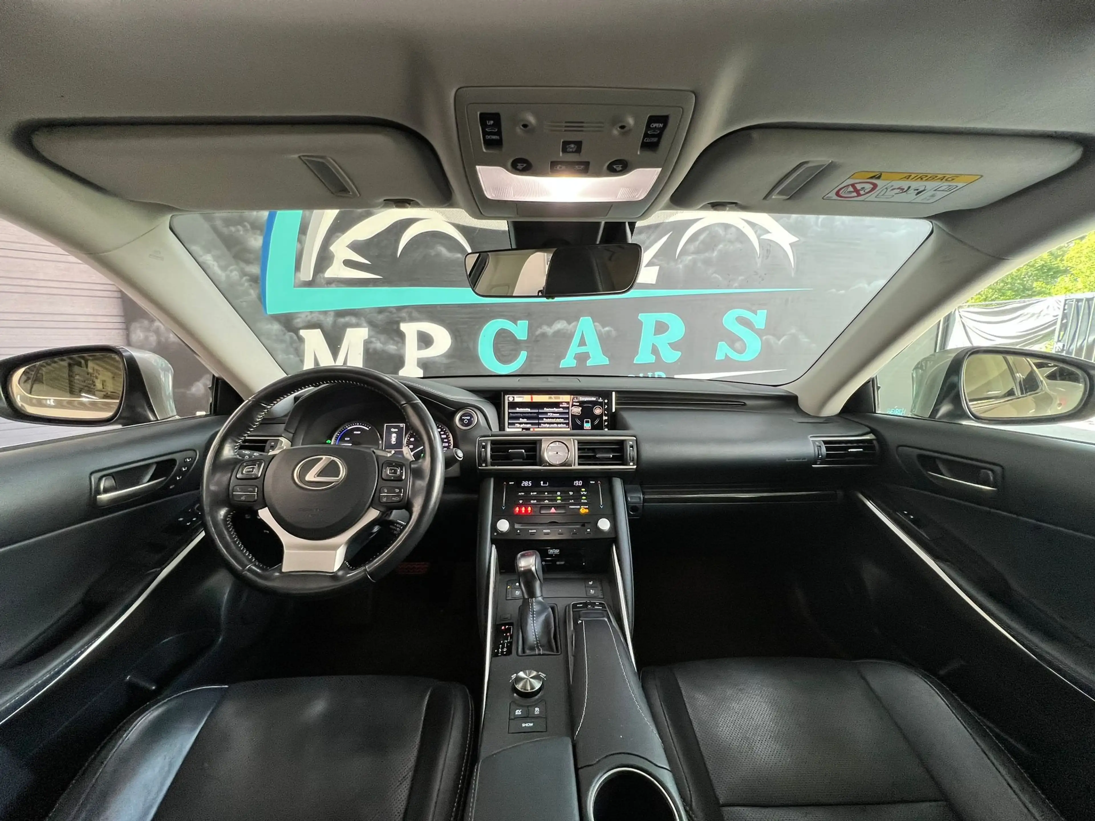 Lexus IS 300 IS 300h 2.5i Privilège Line E-CVT — photo 11