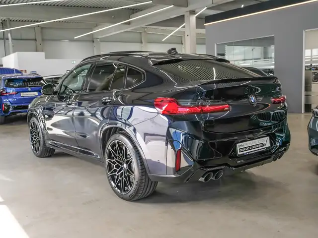 BMW X4 M view 2