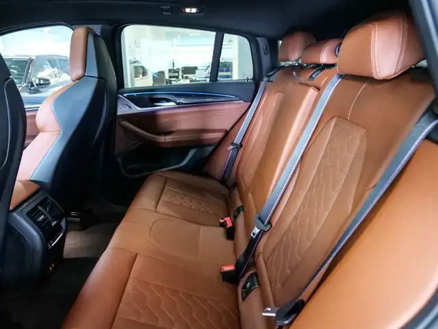 BMW X4 M view 11