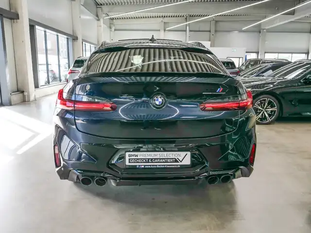 BMW X4 M view 5
