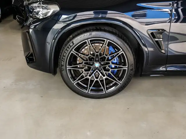 BMW X4 M view 7