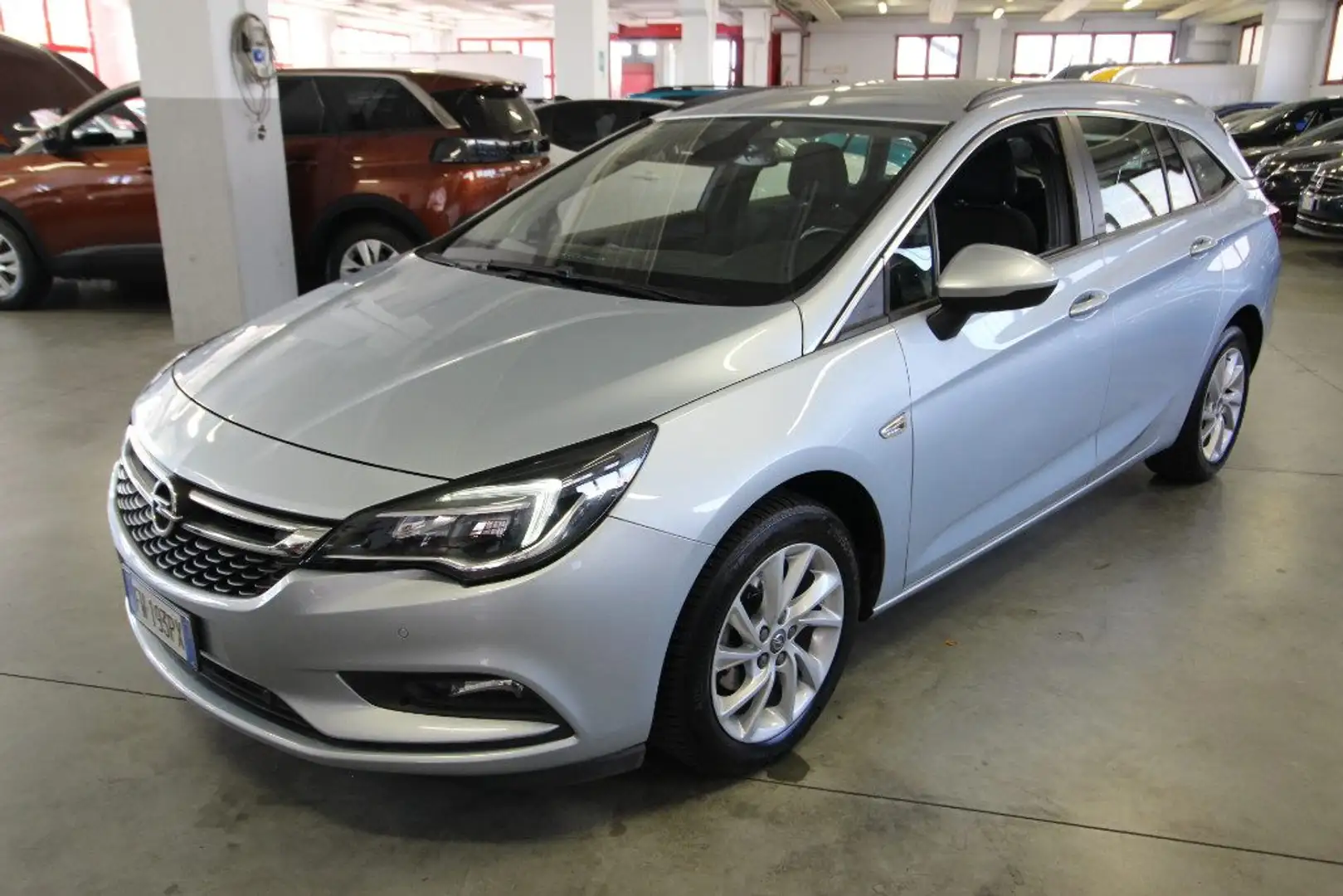Opel Astra 1.6 CDTi 110CV Start&Stop Sports Tourer Business Blu/Azzurro - 2