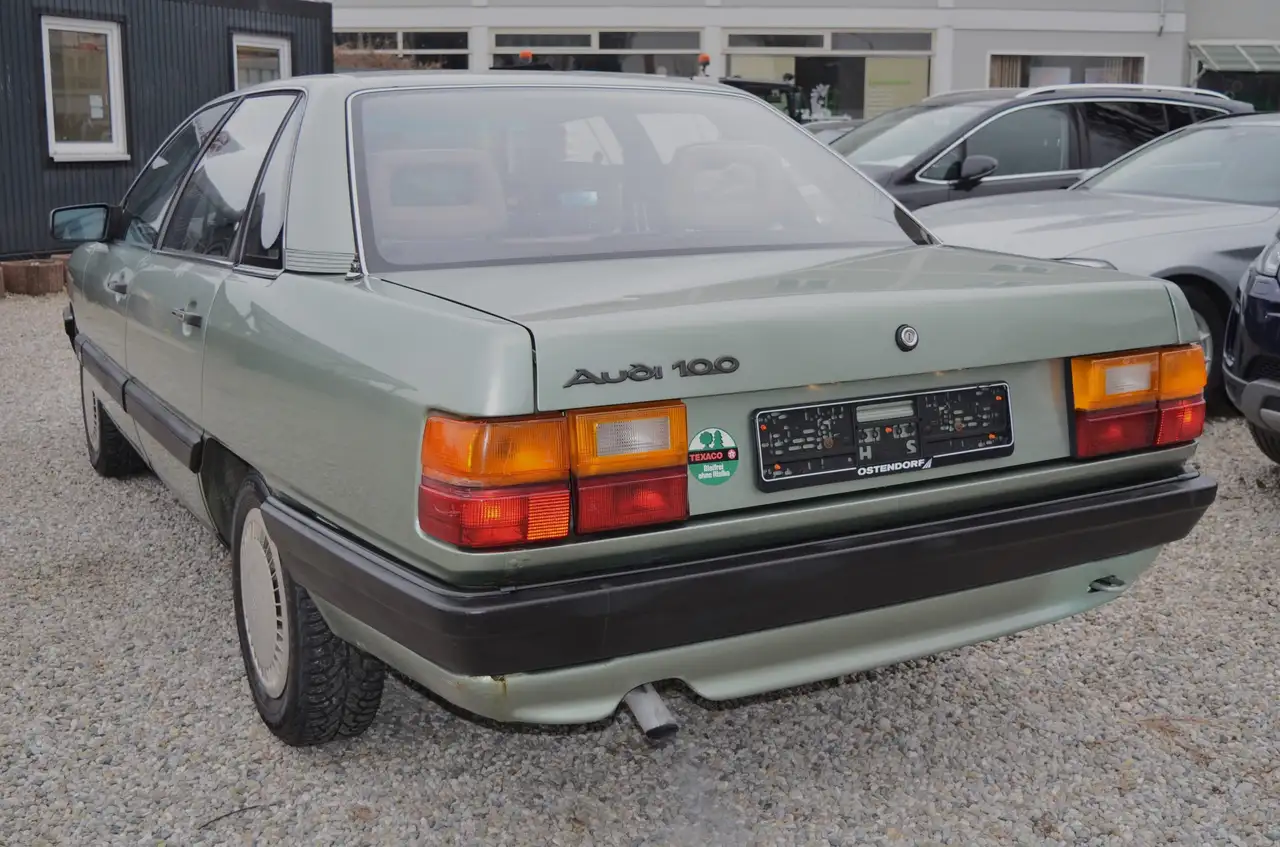 Audi 100 1.8 i 5-Gang *H-Zulassung*praktisch 1.Hand*TÜV, foto 9