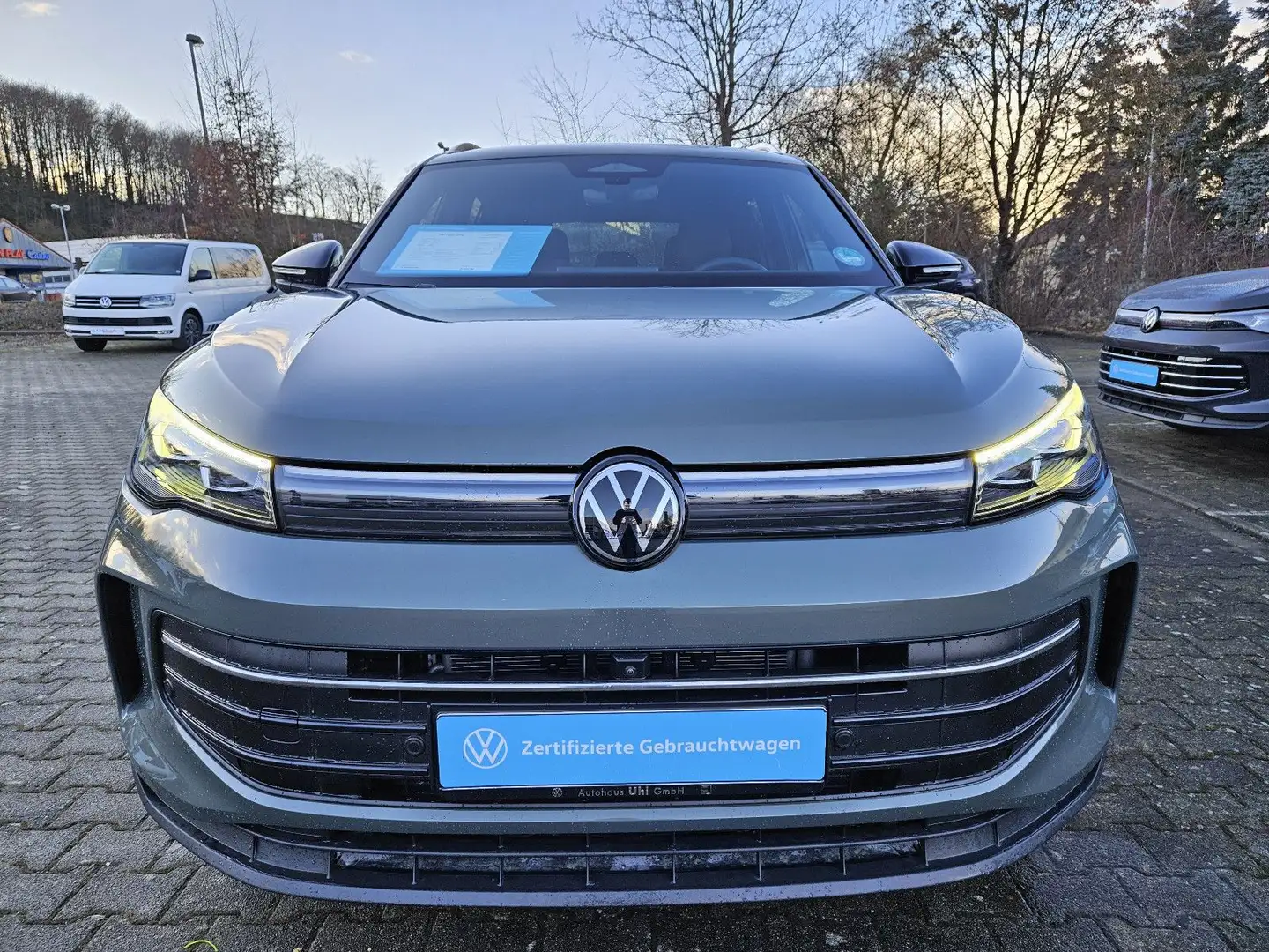 Volkswagen Tiguan Goal Area View AHK Navi LED Bluetooth Grün - 1