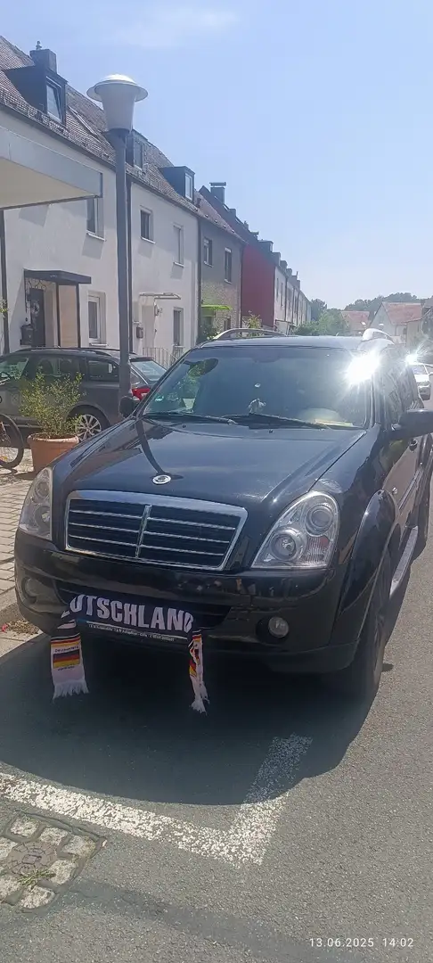 KGM Rexton Schwarz - 1