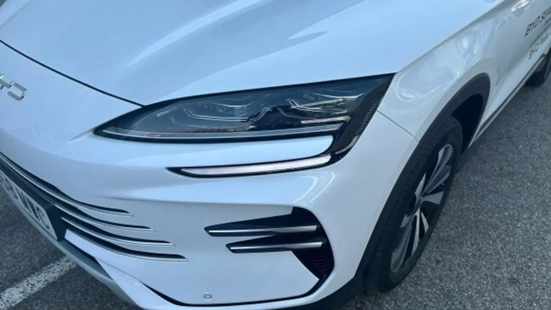 BYD Seal U 1.5 DM-I DESIGN 324 5P Blanc - 2
