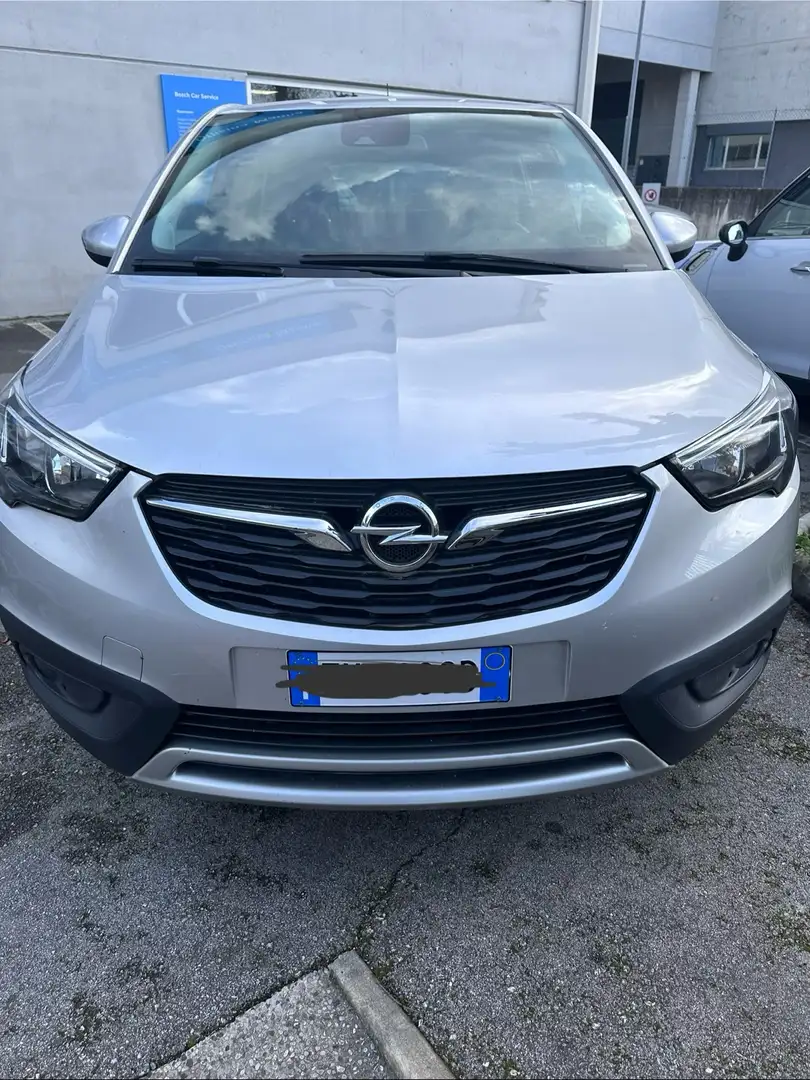 Opel Crossland X del 2019 cambio automatico gancio traino - 1