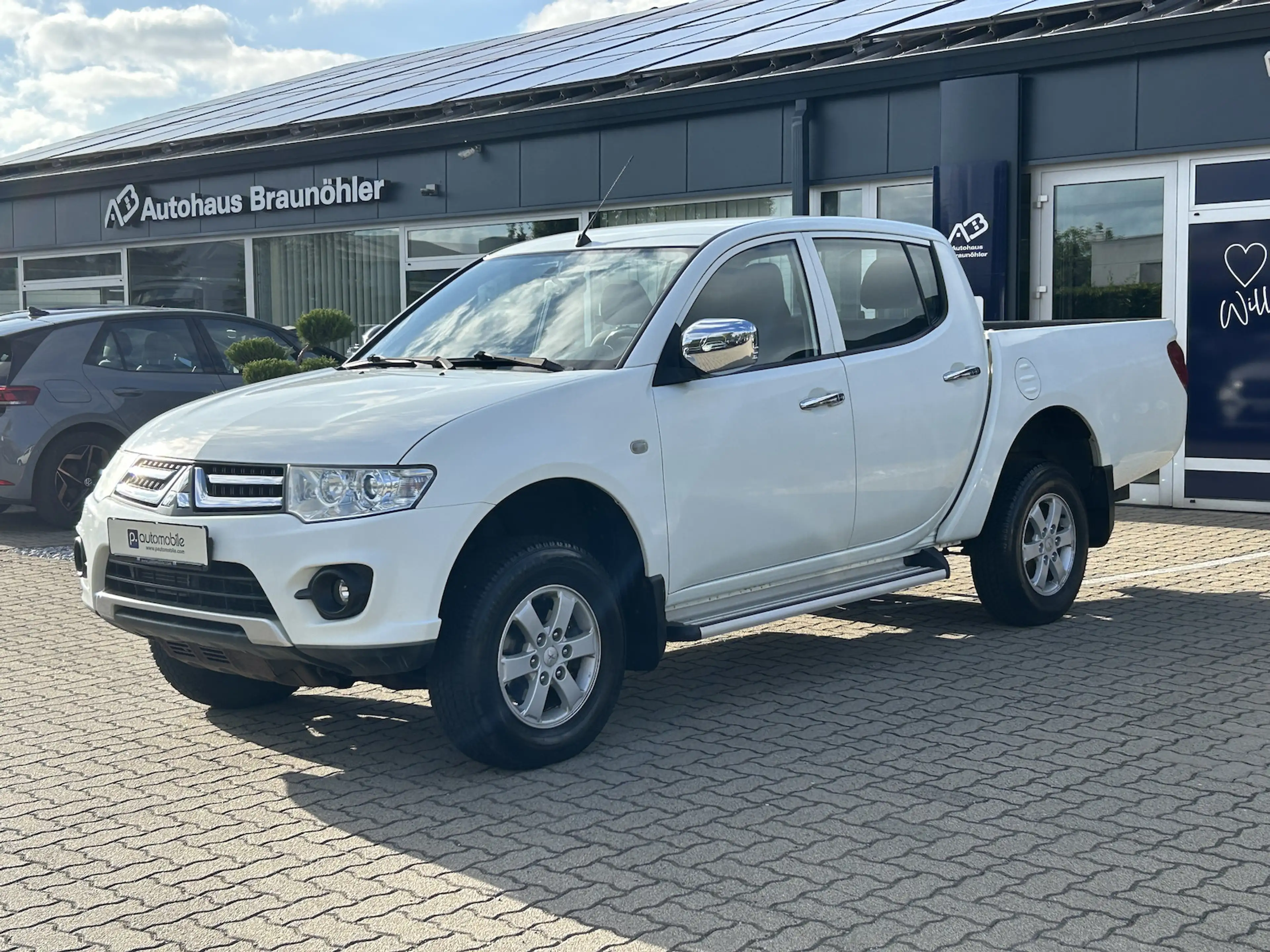 Mitsubishi L200 Doppelkabine 2.5 4WD*AHK* — photo 4